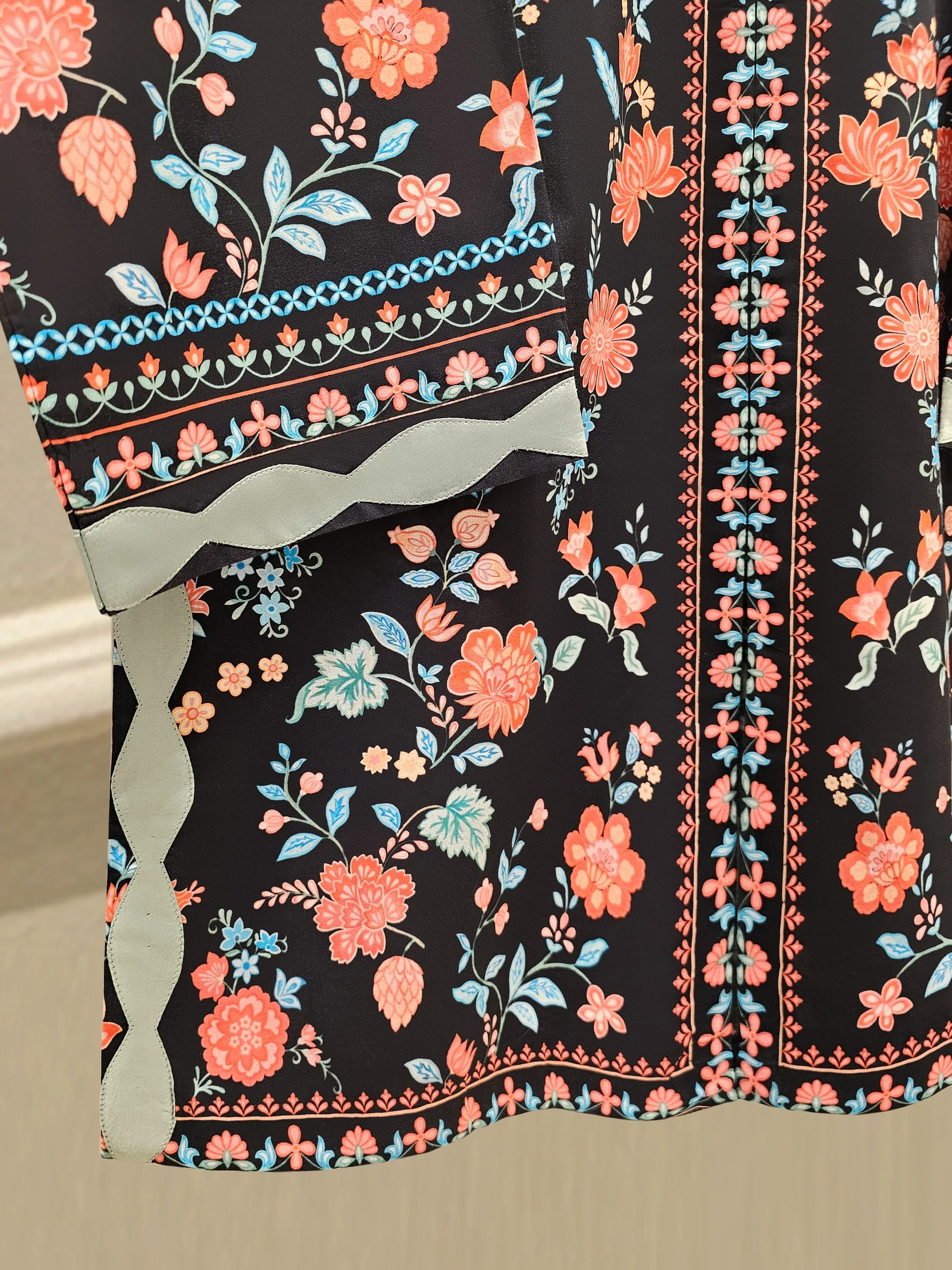 2 Piece - Digital Printed Lawn Suit - Image 4