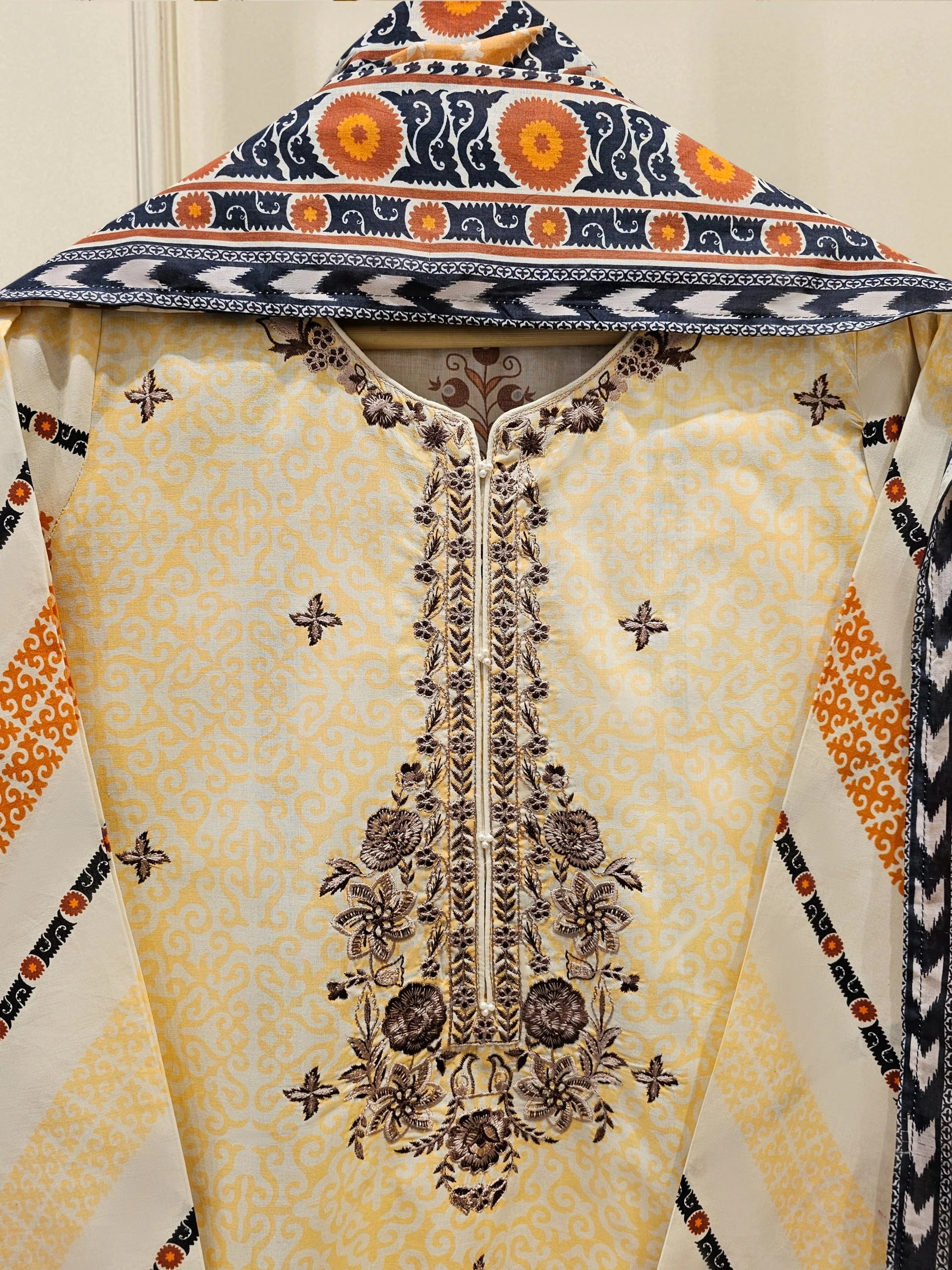 2 Piece - Digital Printed Lawn Suit - Image 4