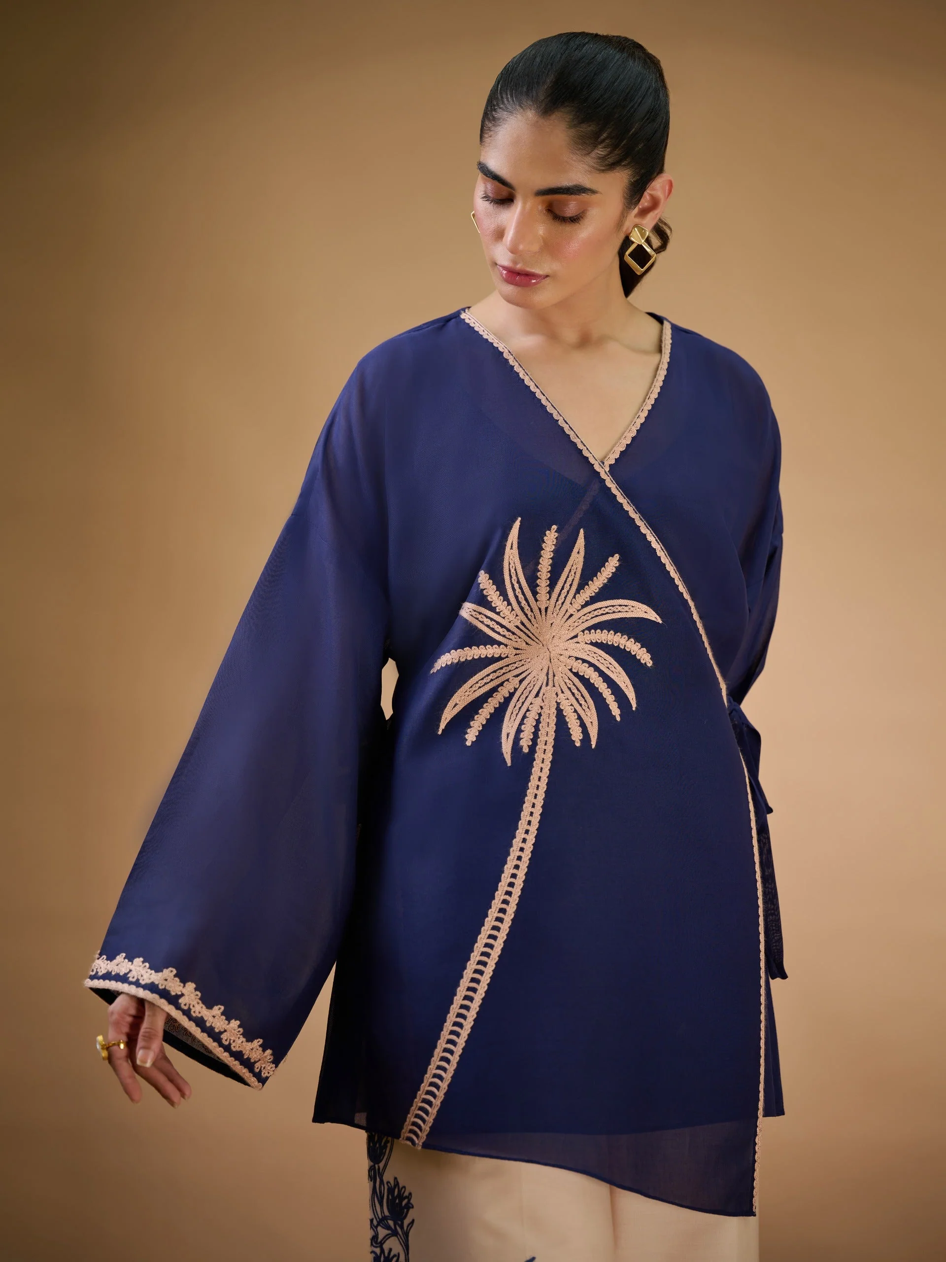 Look 9 - Image 2