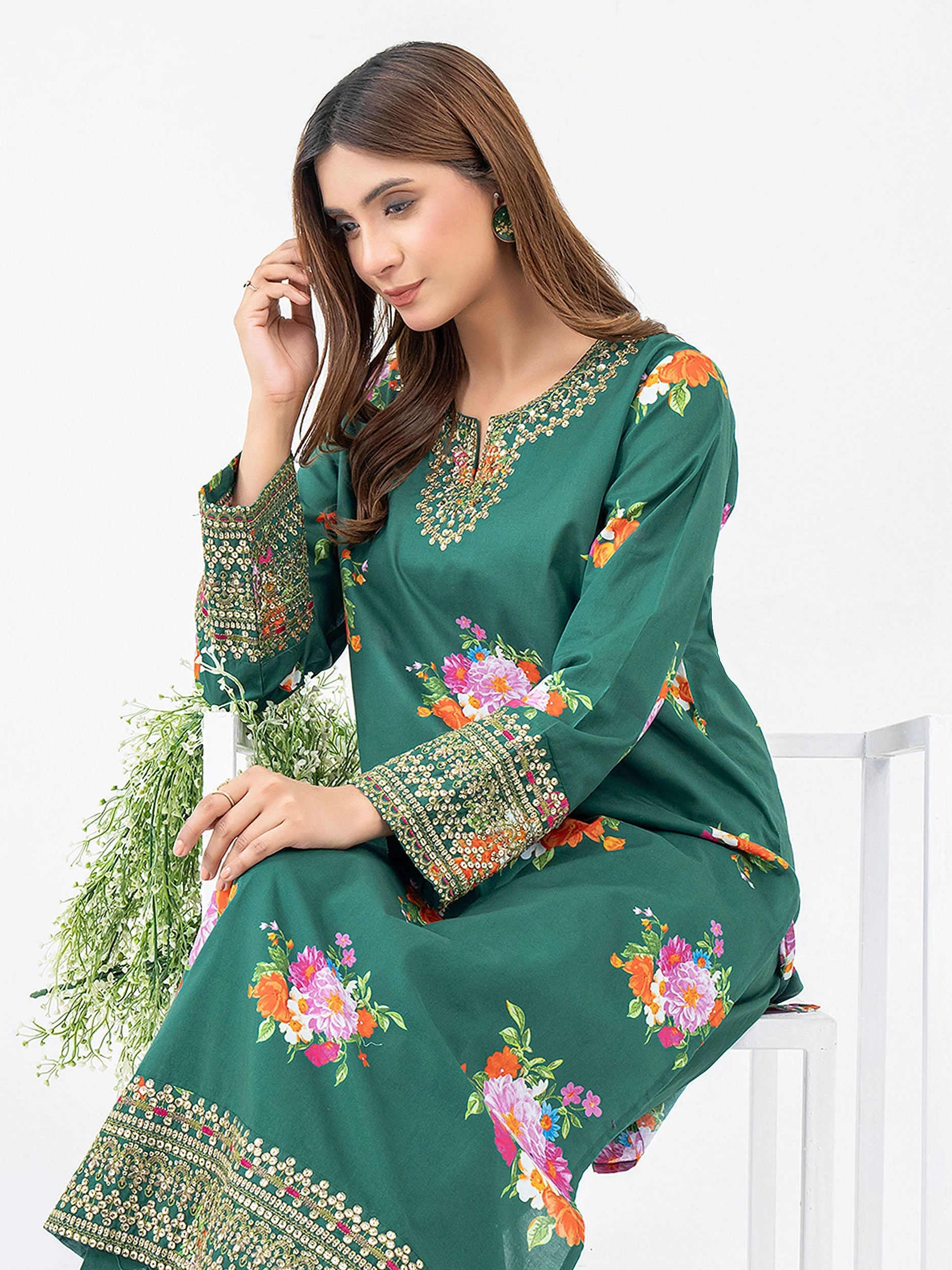 2 Piece Lawn Suit-Embroidered (Pret) - Image 5