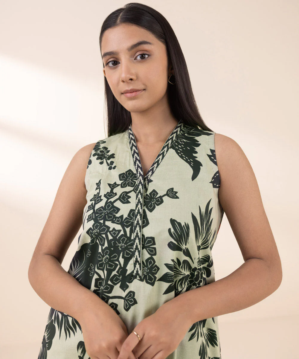 2 Piece - Printed Lawn Suit - Image 3