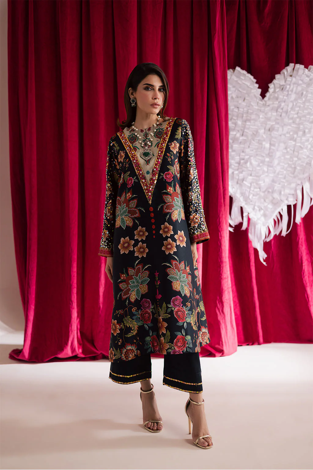 2-Piece Silk Printed Suit - Image 9