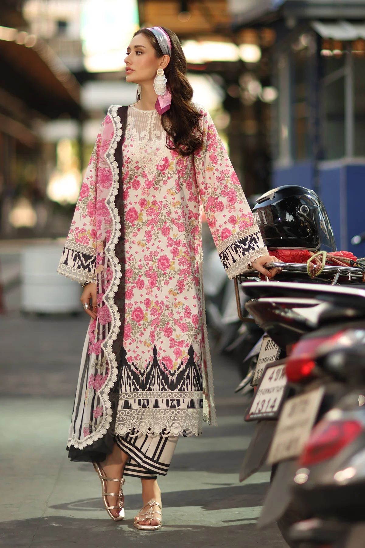 3-PC Unstitched Embroidered Lawn Collection