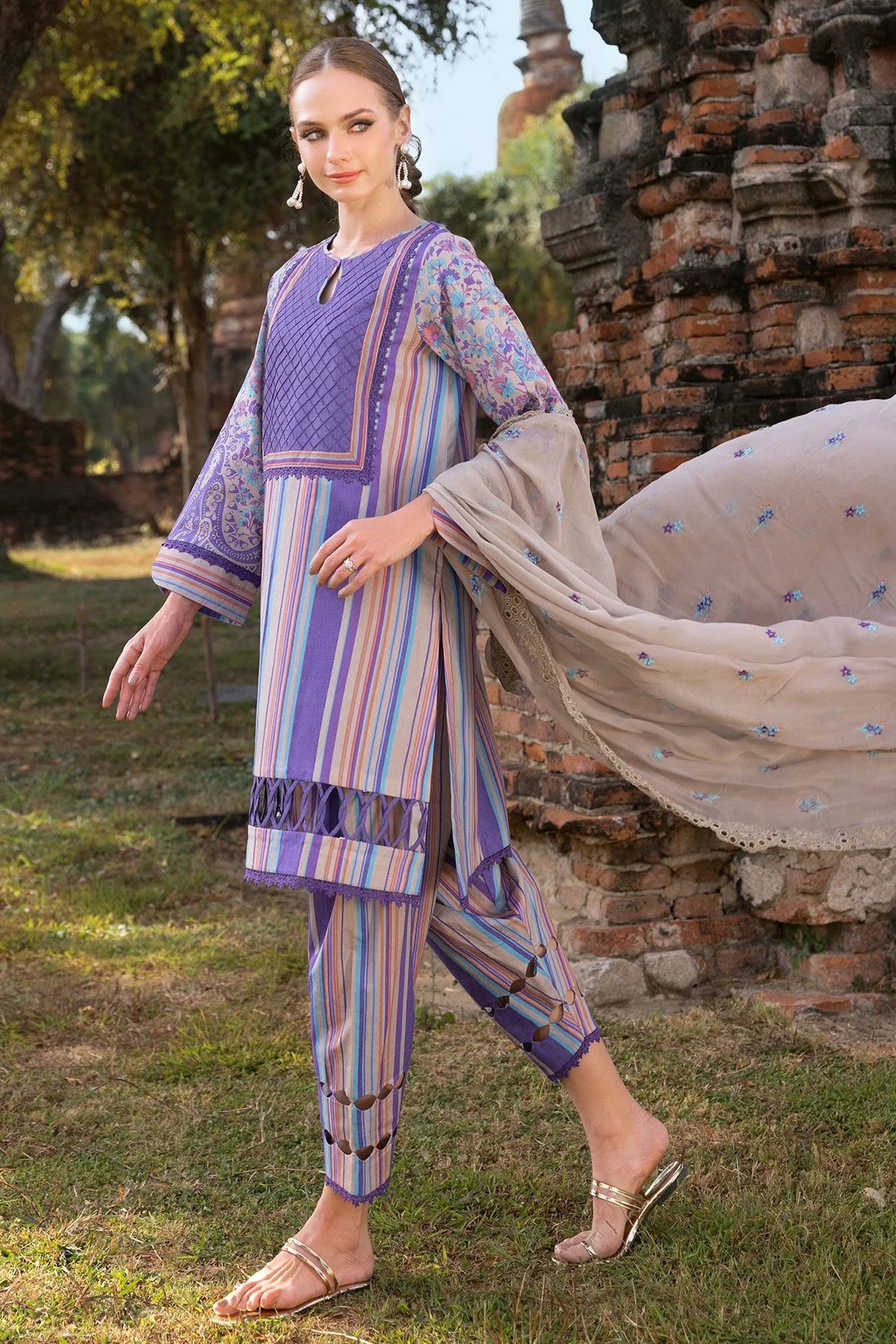3-PC Unstitched Lawn Collection - Image 2