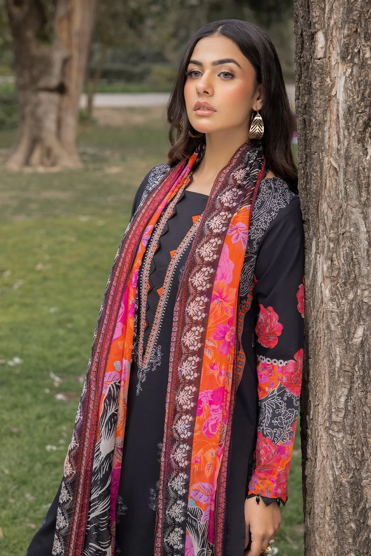 3-PC Unstitched Printed Lawn Collection - Image 4