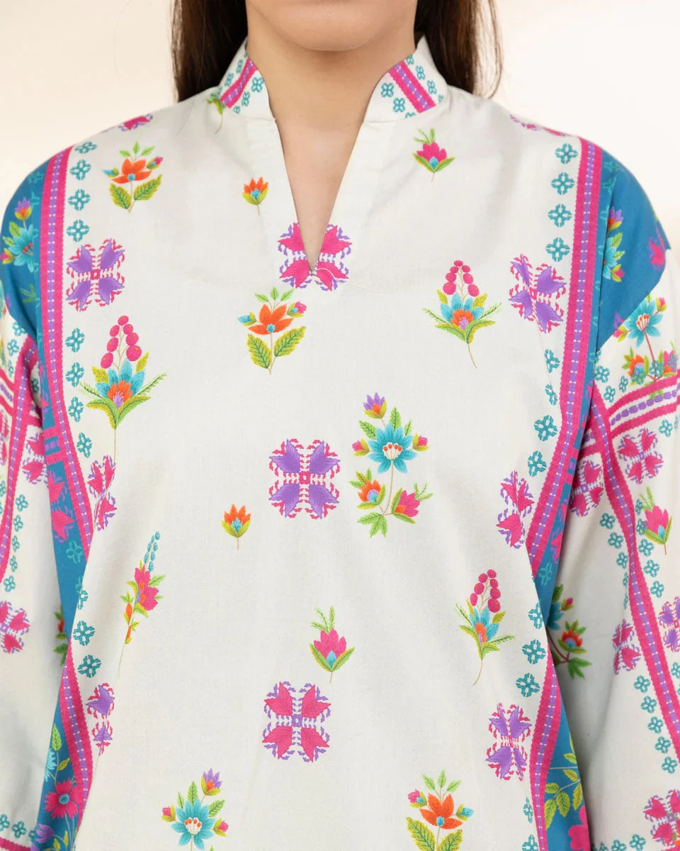 3 Piece - Embroidered Lawn Suit - Image 4
