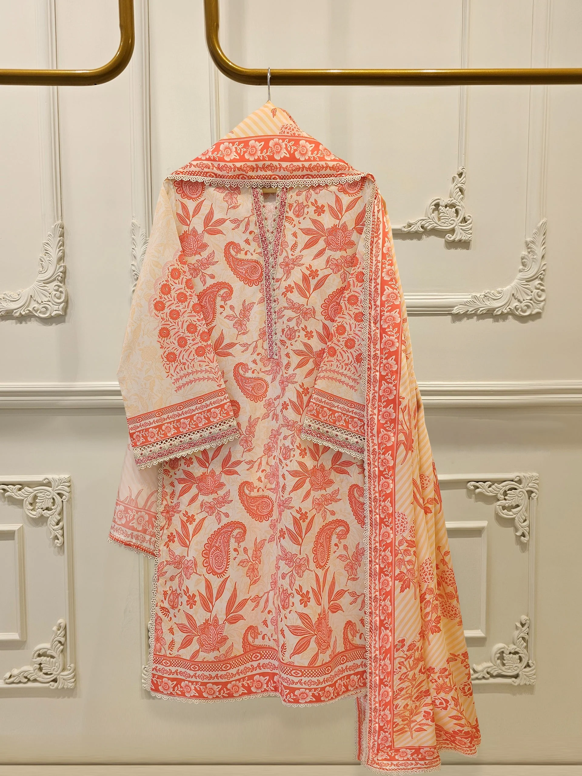 3 Piece - Embroidered Lawn Suit