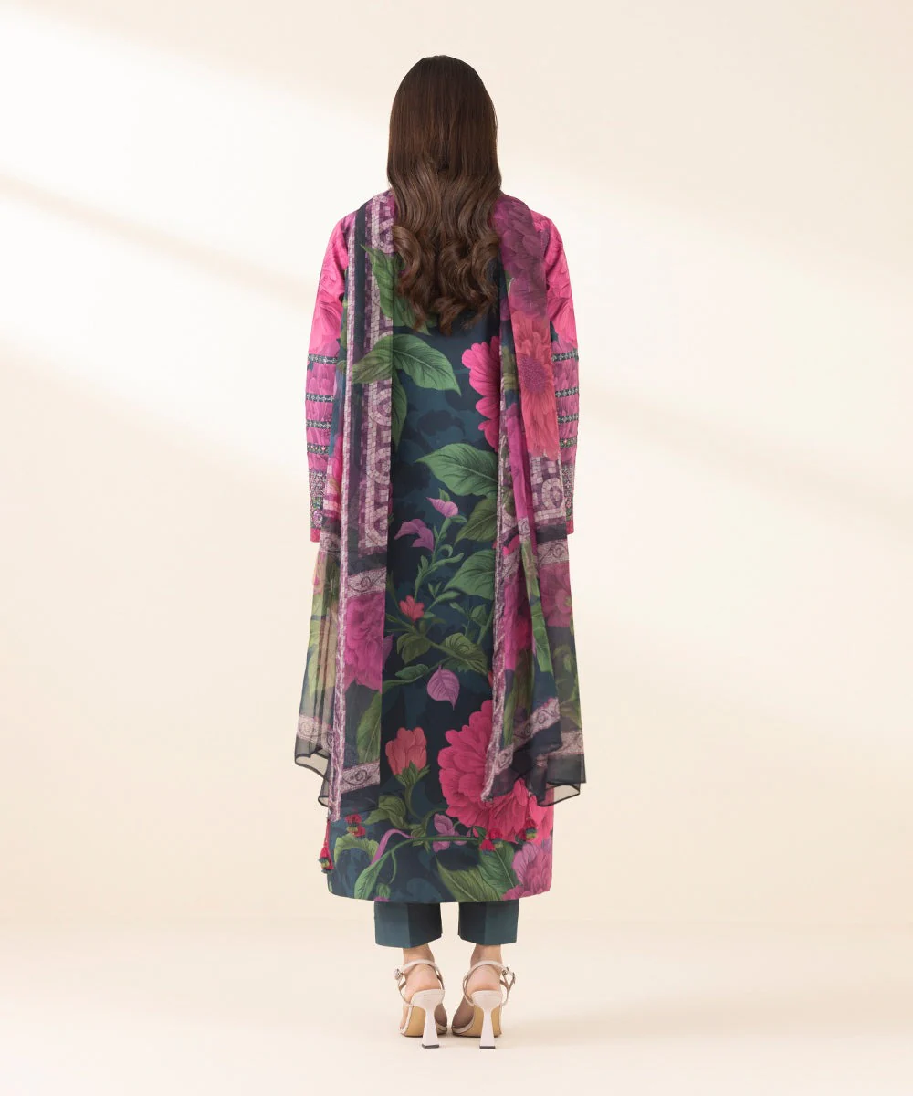 3 PIECE EMBROIDERED LAWN SUIT - Image 2