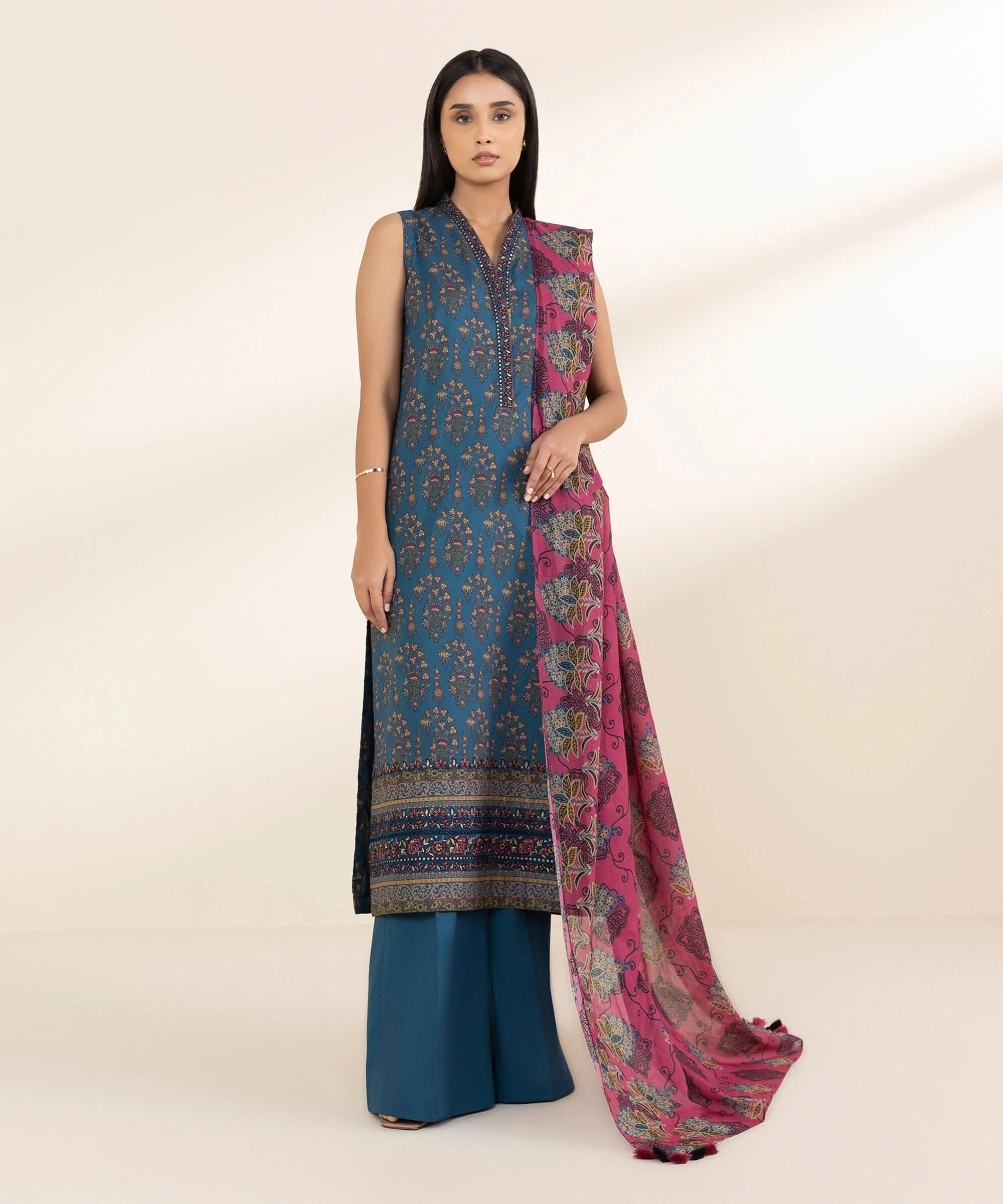 3 Piece - Embroidered Lawn Suit