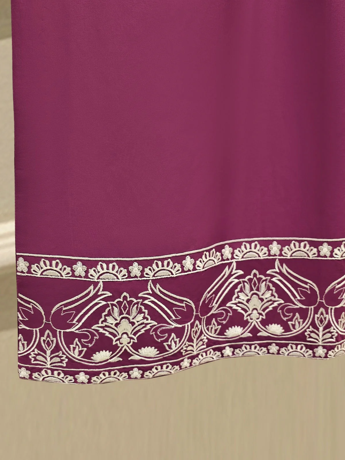 3 Piece - Embroidered Lawn Suit - Image 9