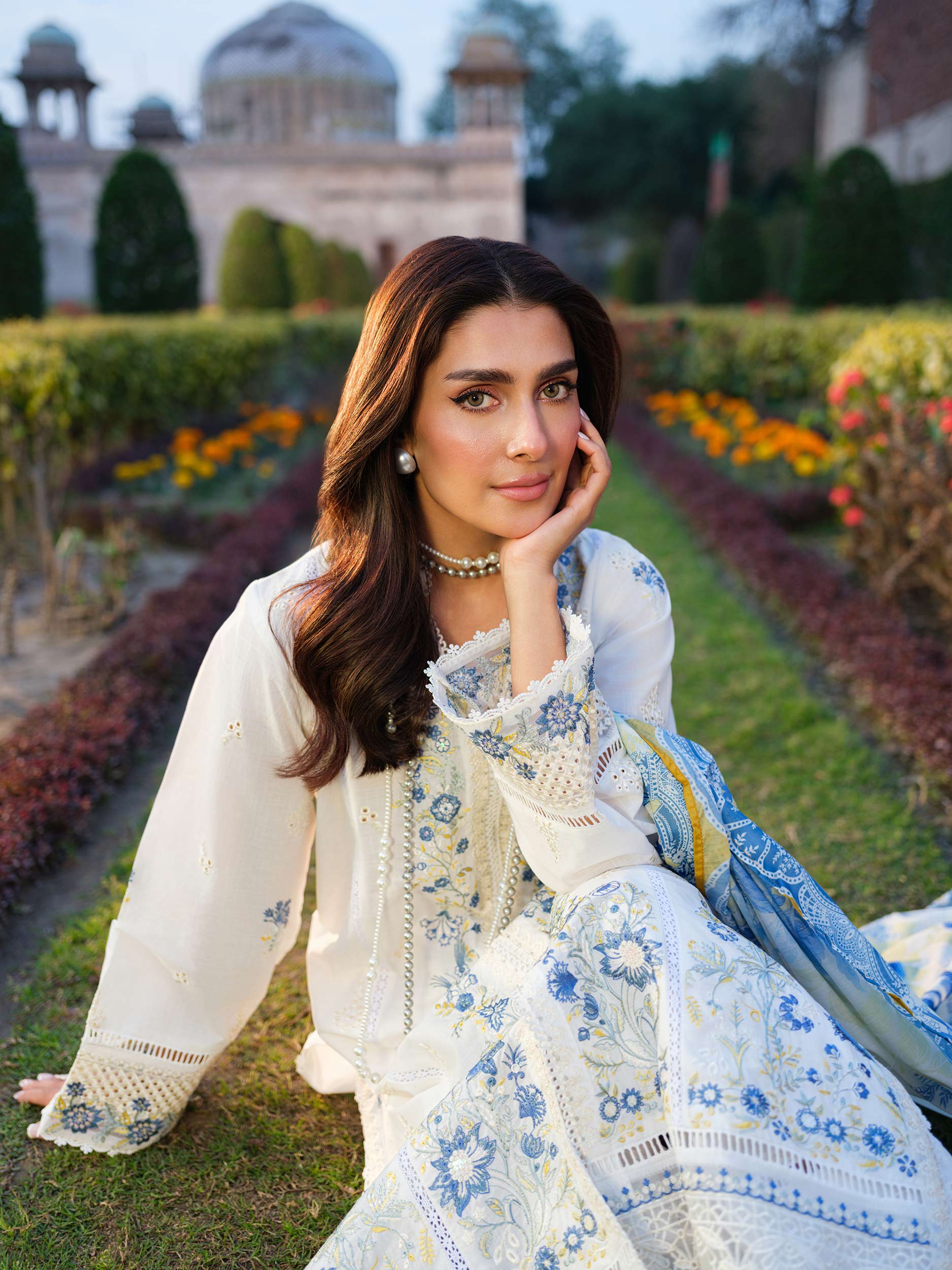 3 Piece Lawn Suit-Embroidered (Pret) - Image 12