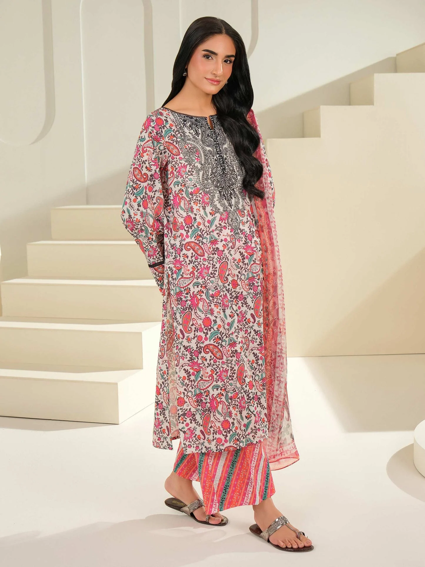 3 Piece Lawn Suit-Printed (Unstitched) - Image 3
