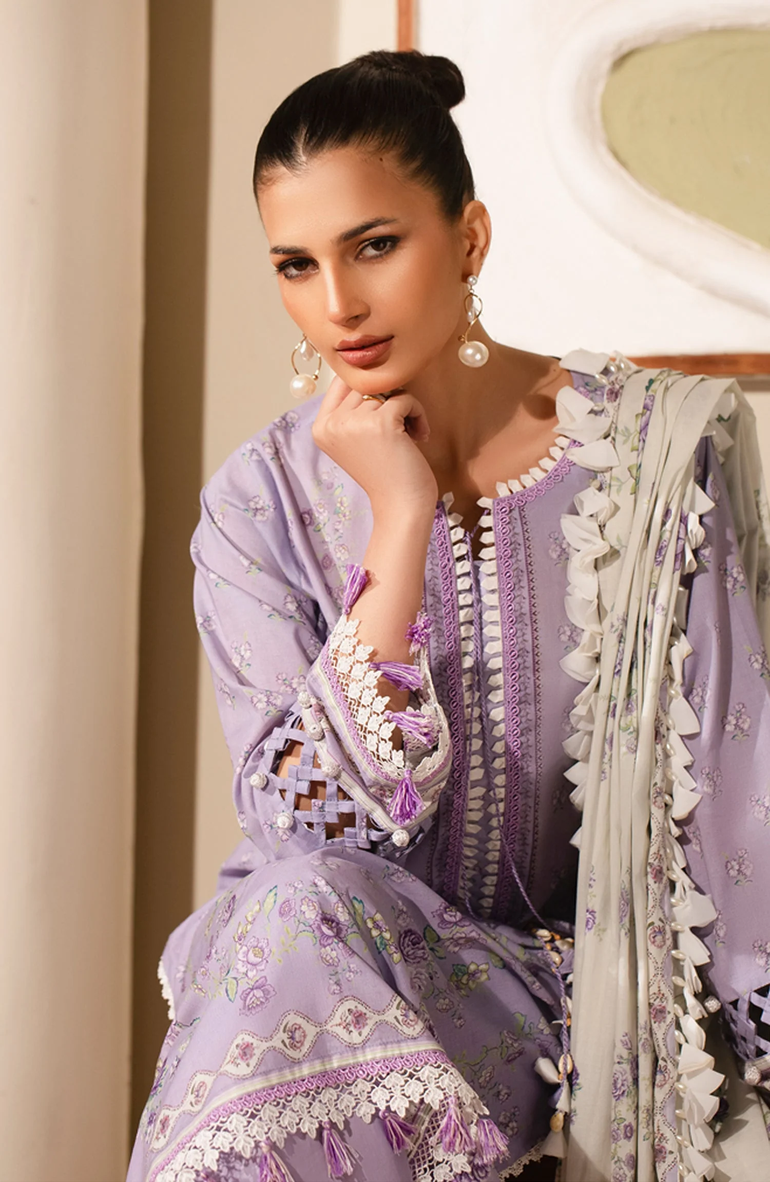 3 PIECE STITCHED LAWN SUIT - Image 3