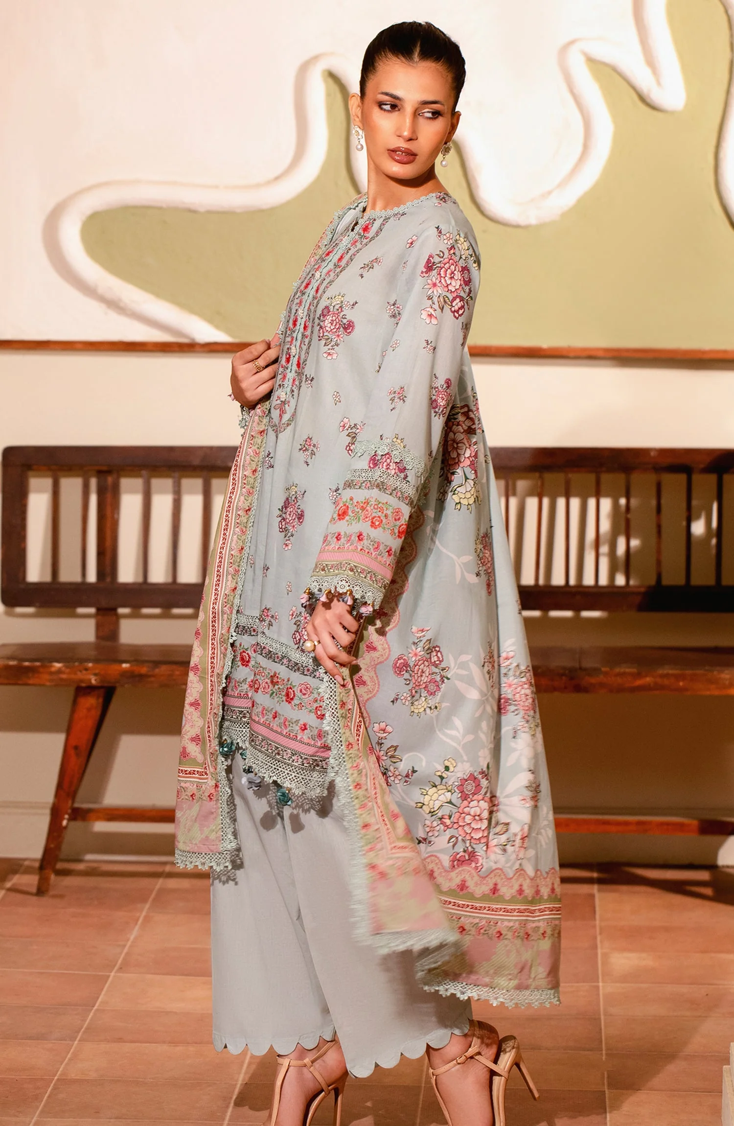 3 PIECE STITCHED LAWN SUIT - Image 4