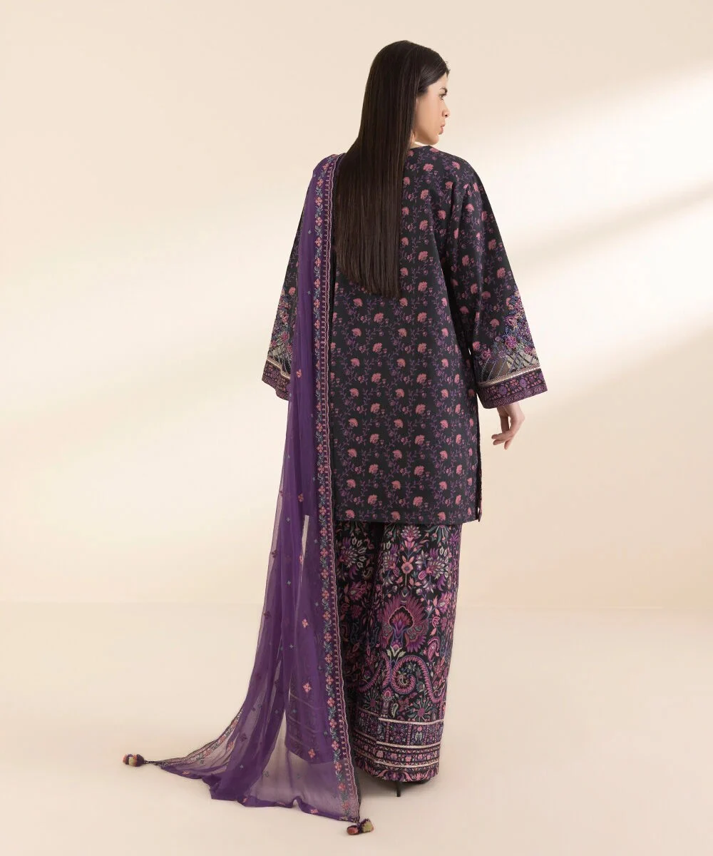 3 Piece - Embroidered Lawn Suit - Image 2