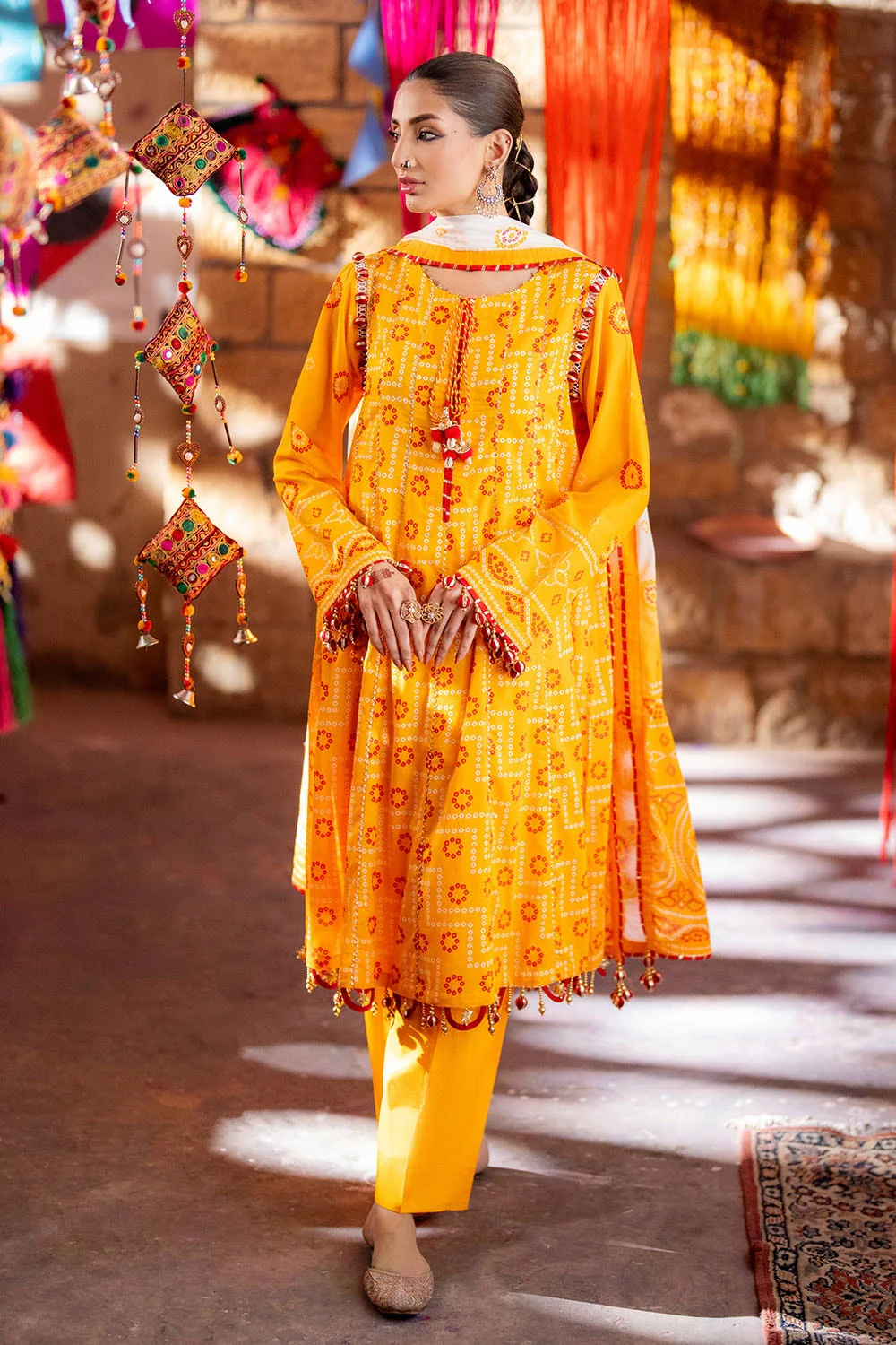 3 Piece Unstitched Printed Lawn Suit - Image 3