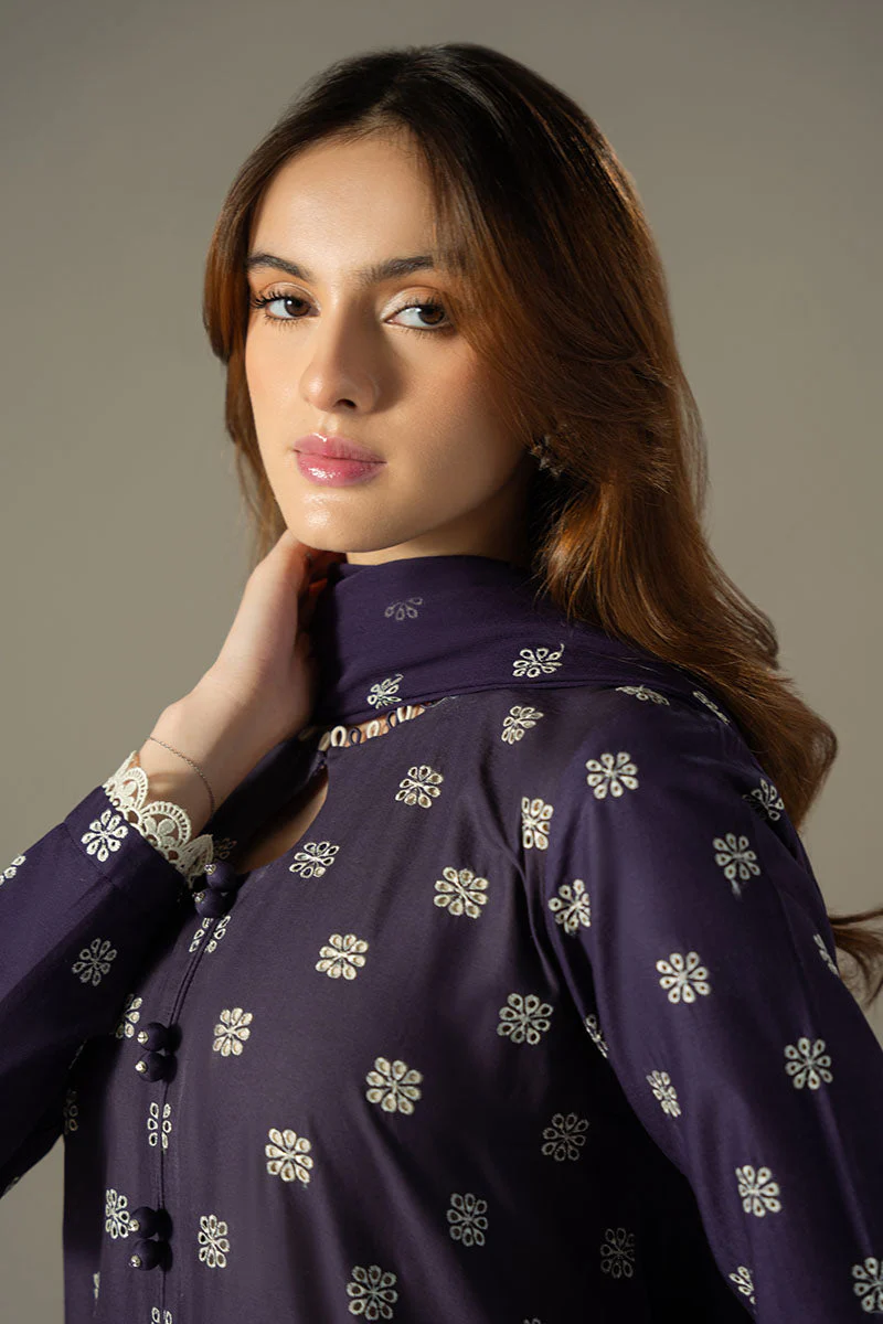 3PC CHIKANKARI SUIT - Image 3