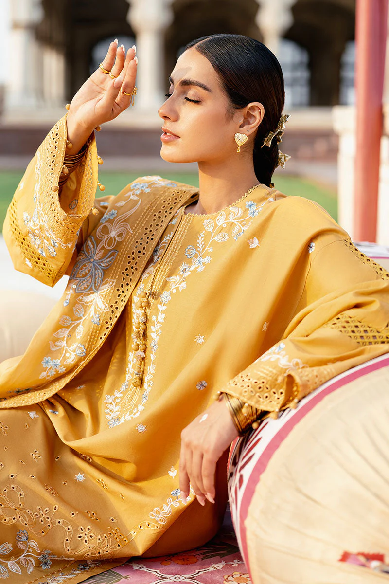 3PC EMBROIDERED LAWN - Image 4
