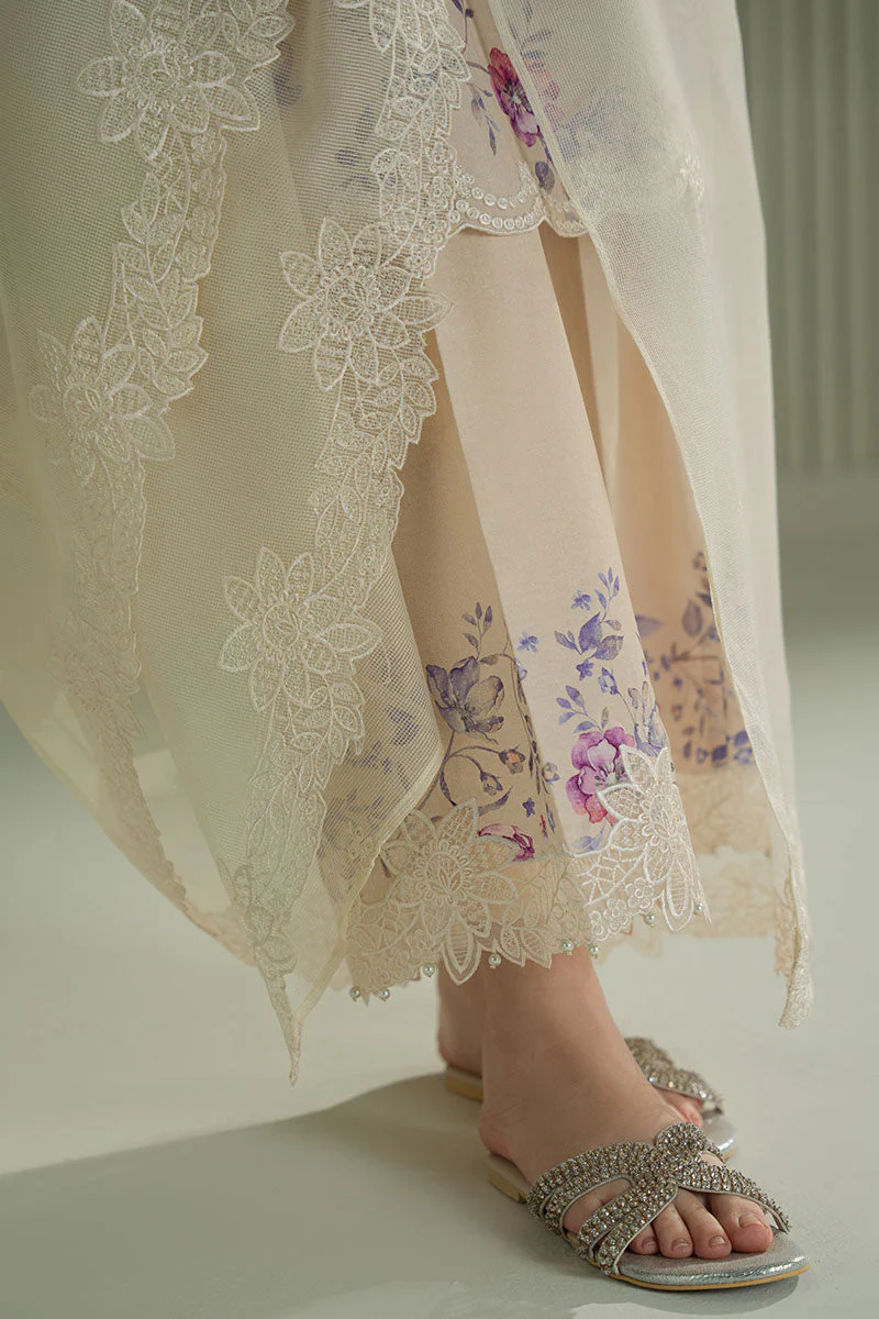 3PC EMBROIDERED LAWN SUIT - Image 8