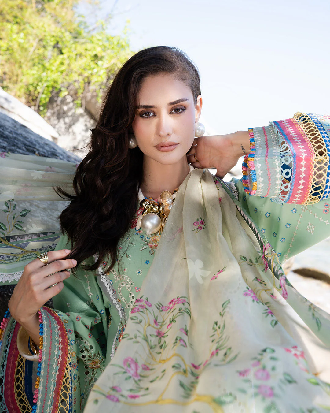 3Pc Lawn Embroidered Suit - Image 3