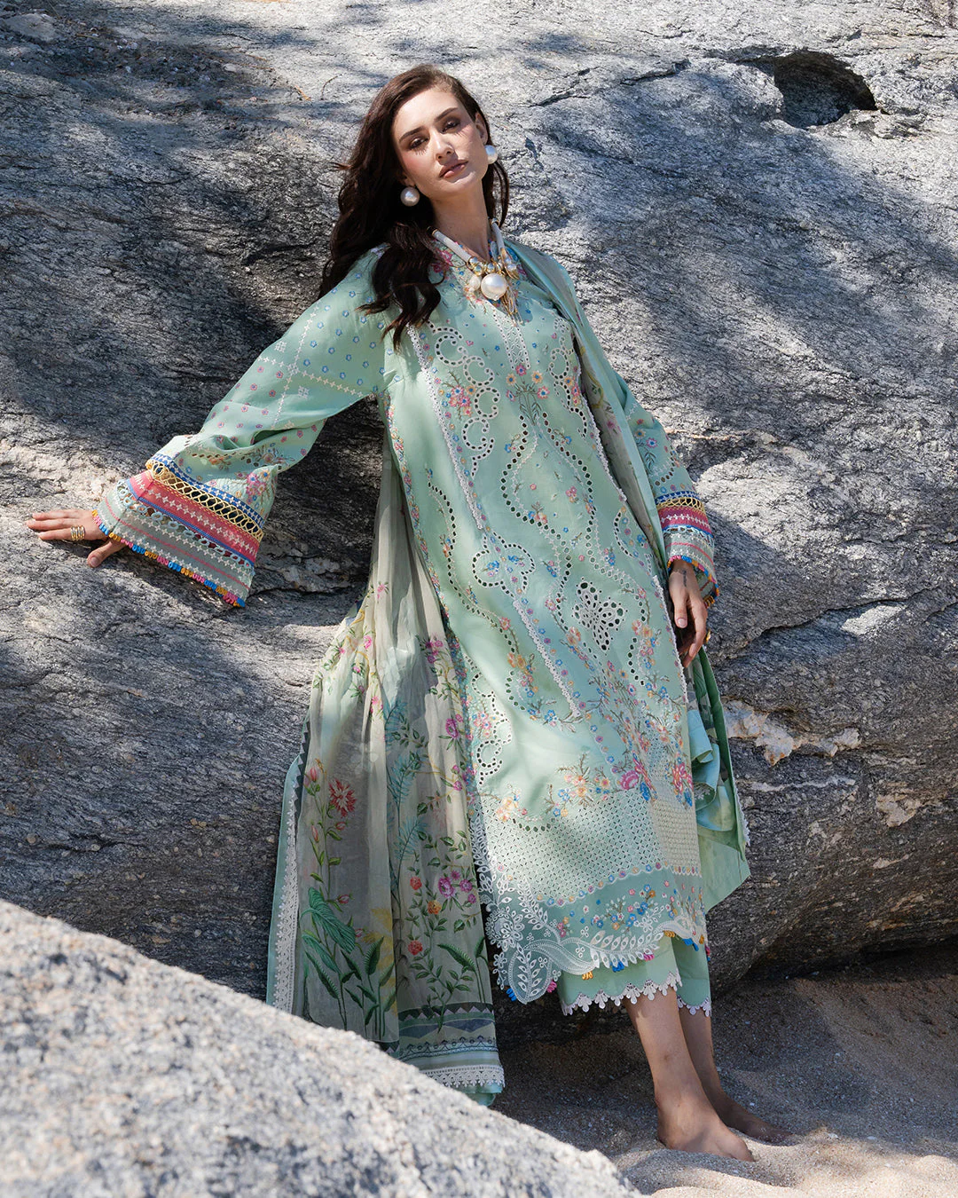 3Pc Lawn Embroidered Suit - Image 8