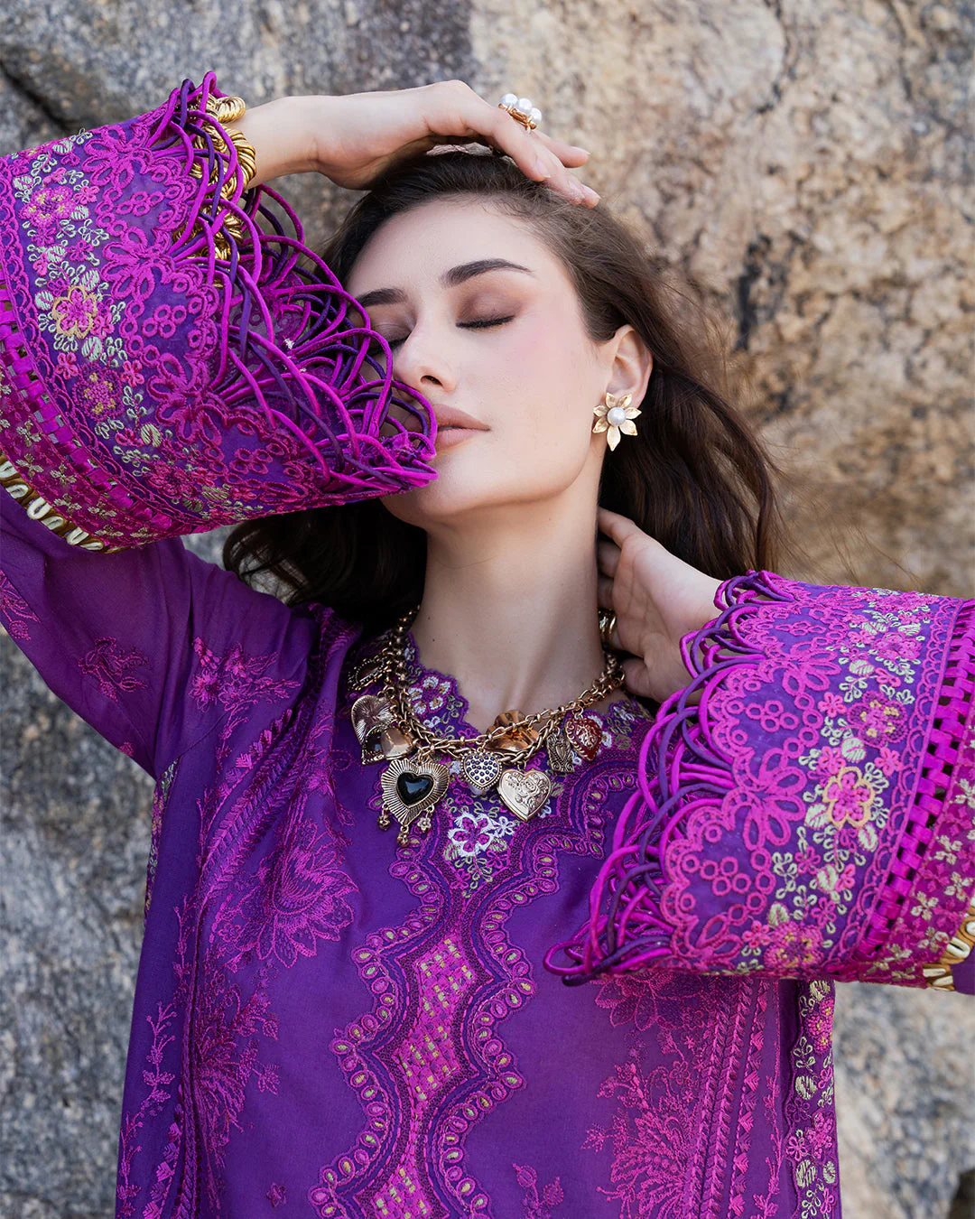3Pc Lawn Embroidered Suit - Image 4