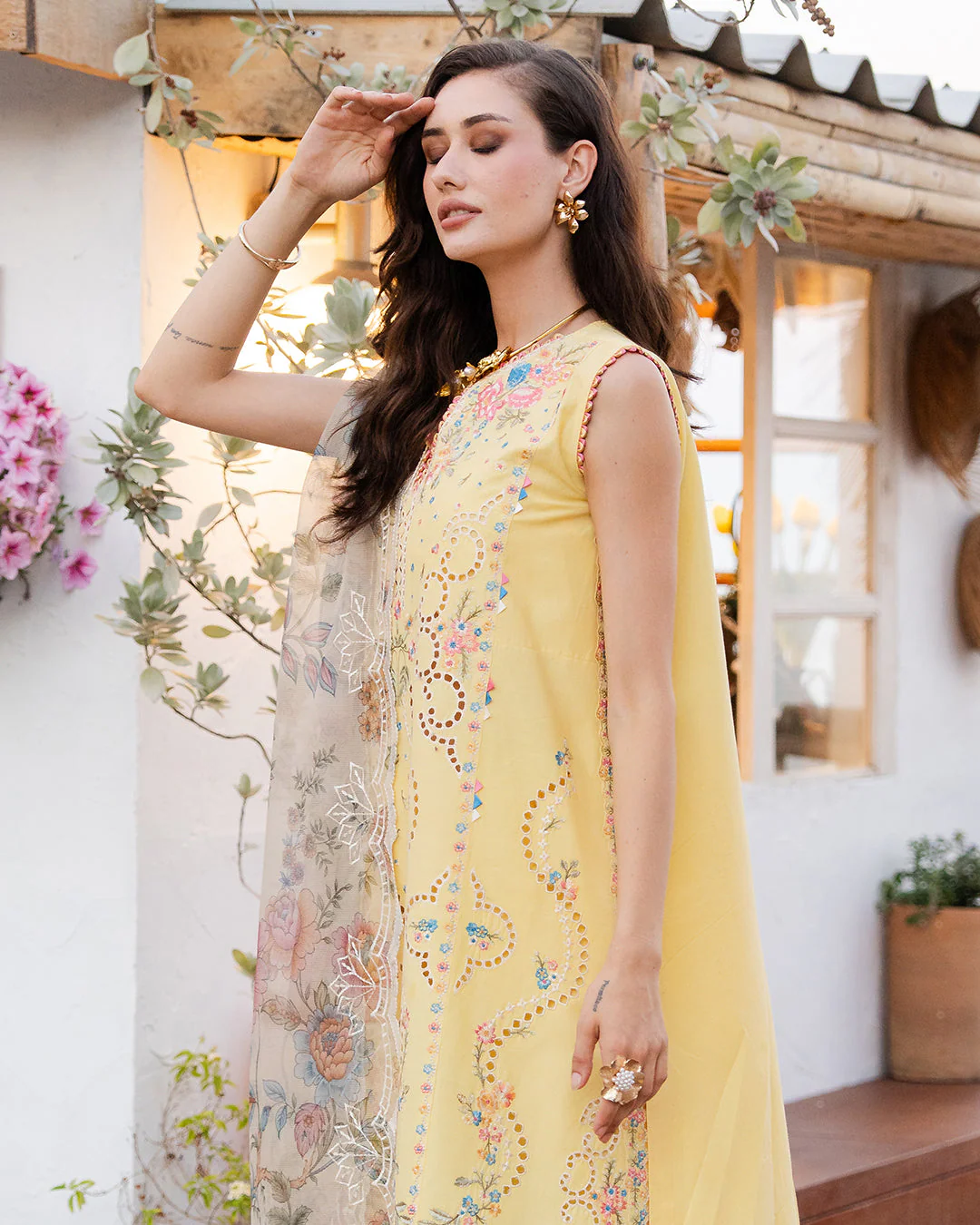 3Pc Lawn Embroidered Suit - Image 3