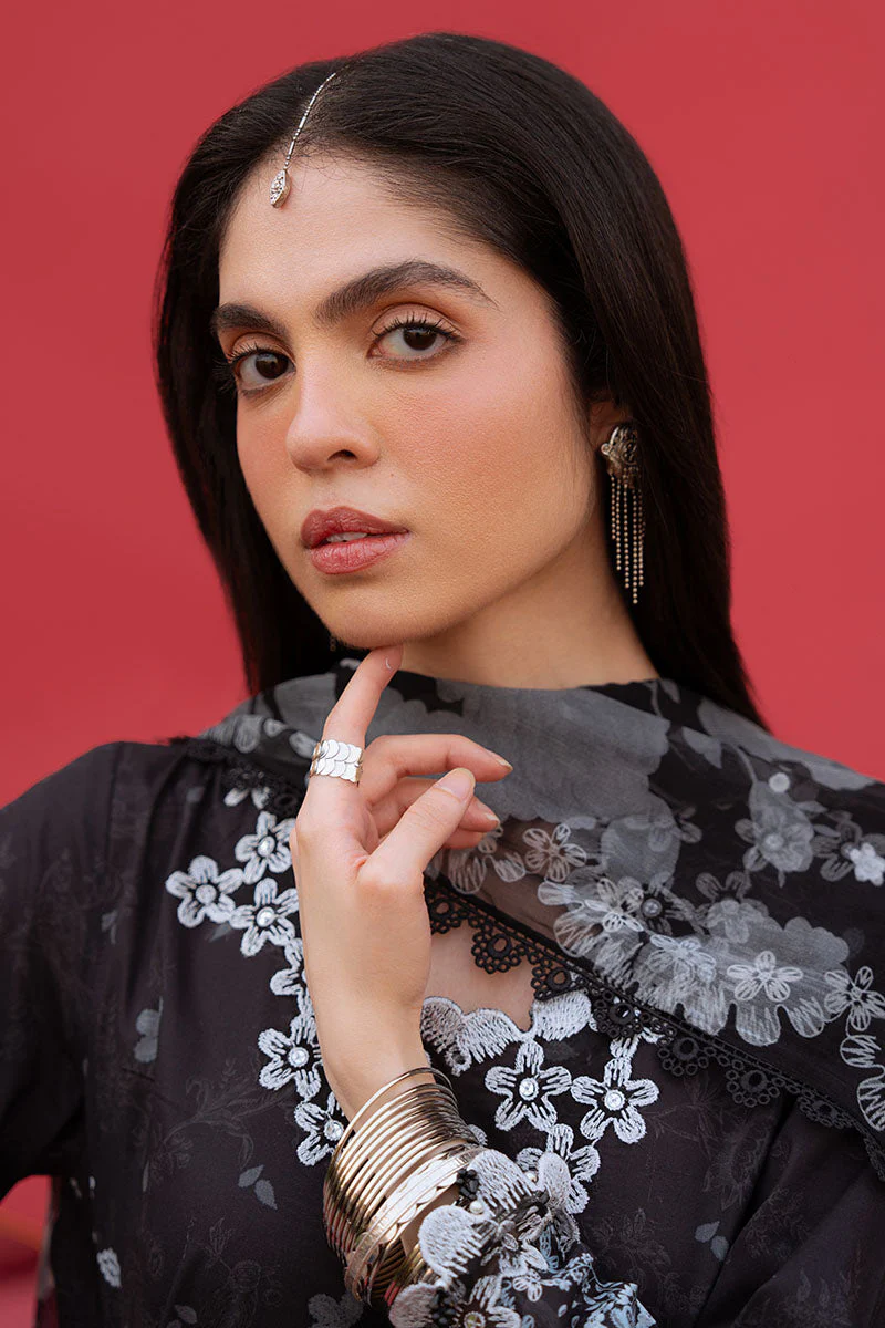 3PC PRINTED LAWN SUIT - Image 3