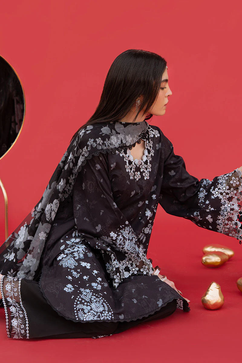 3PC PRINTED LAWN SUIT - Image 4