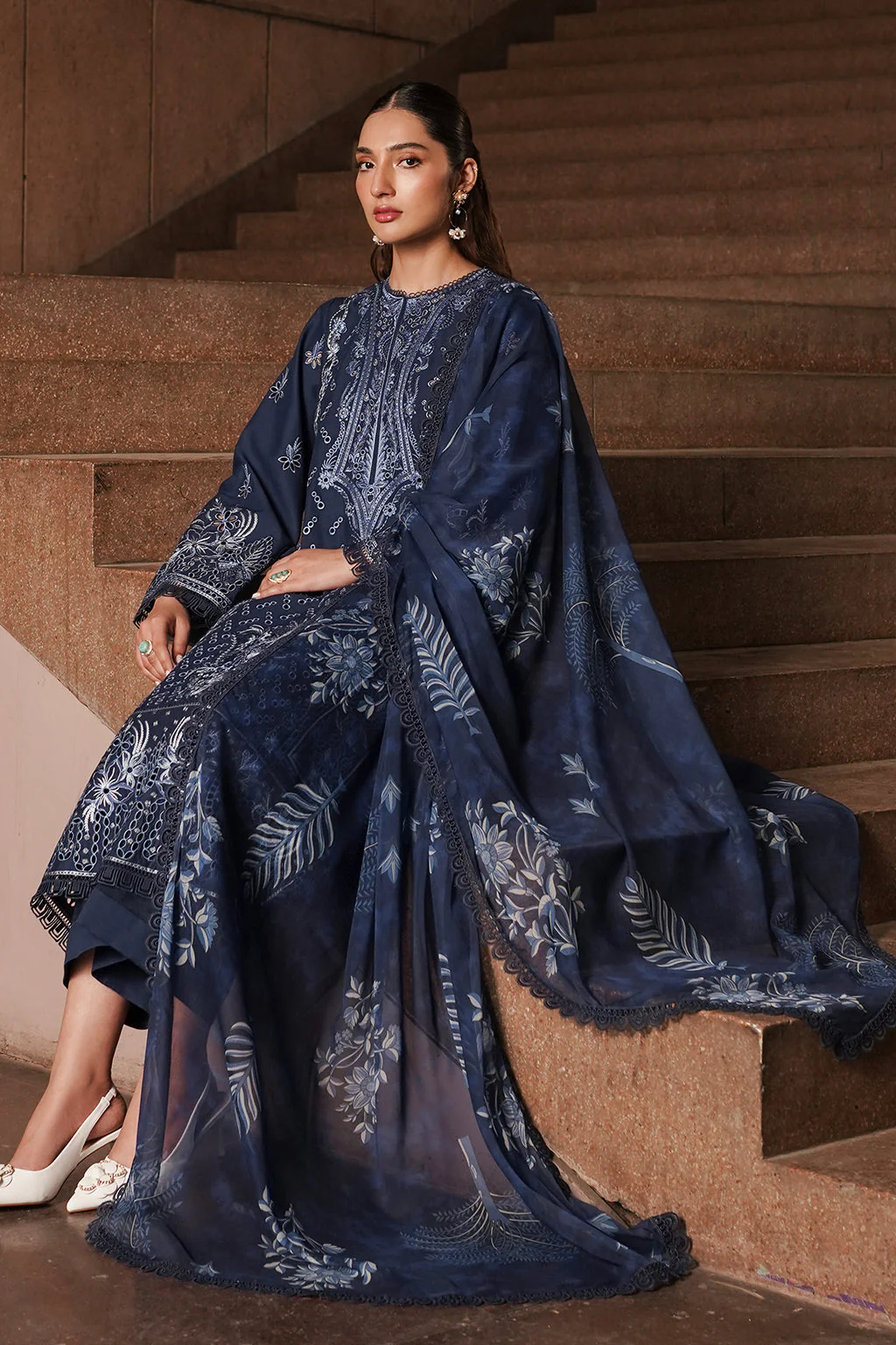 Afrozeh Chikankari Lawn || Capri - Image 4