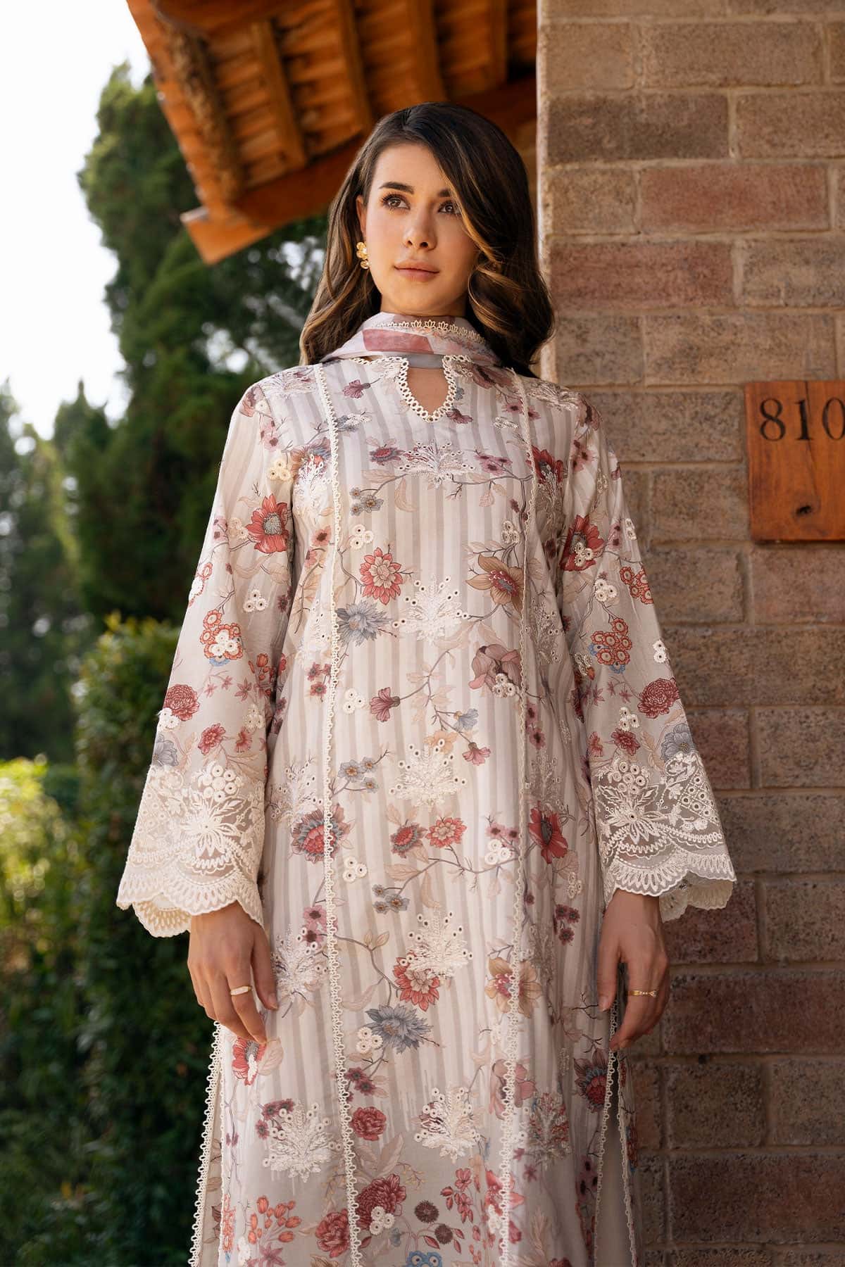 Afrozeh Damask Lawn - Image 4