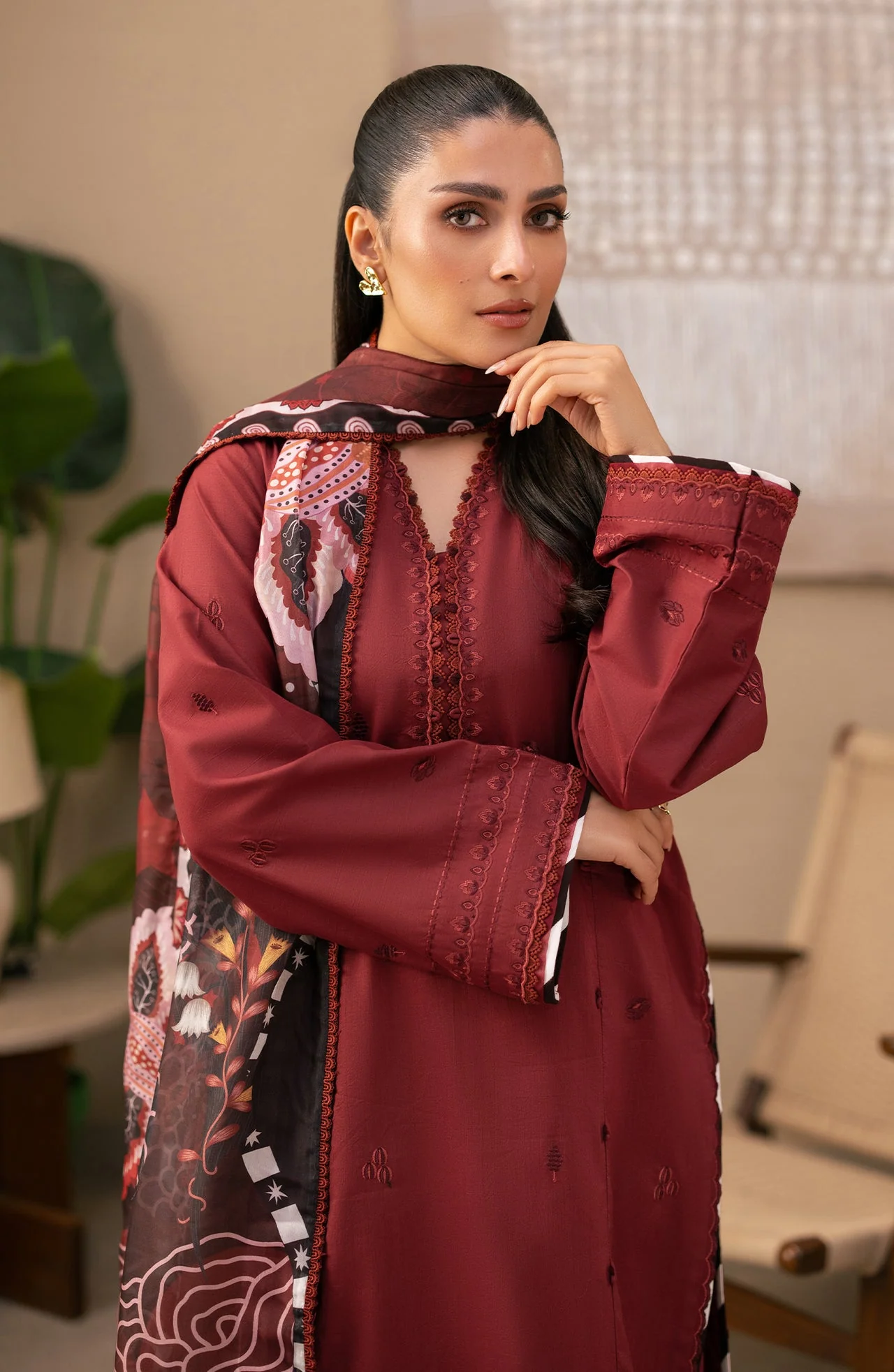 Afsanah Embroidered  Lawn - Image 3