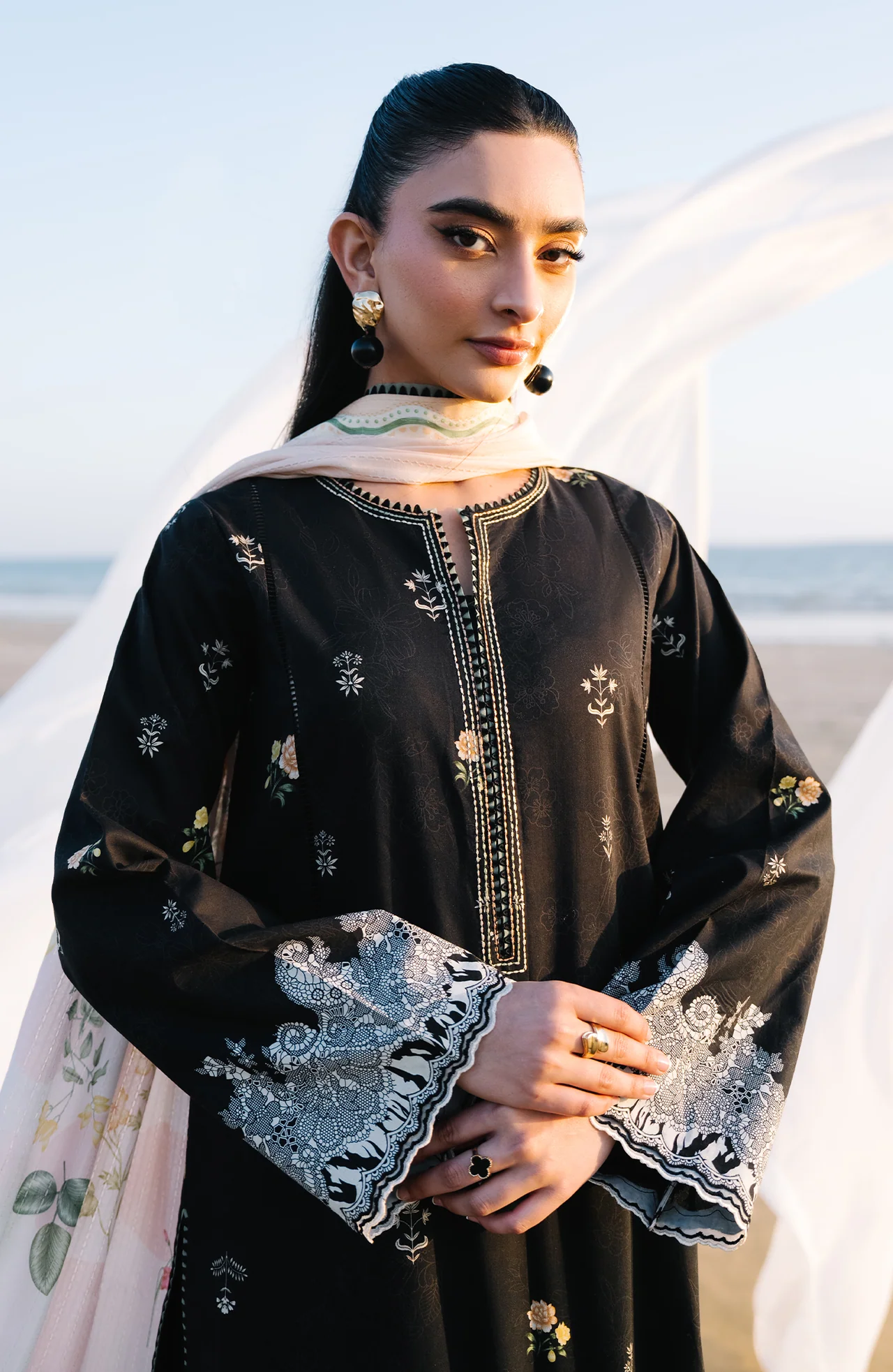 Afsanah Unstitched Lawn - Image 5