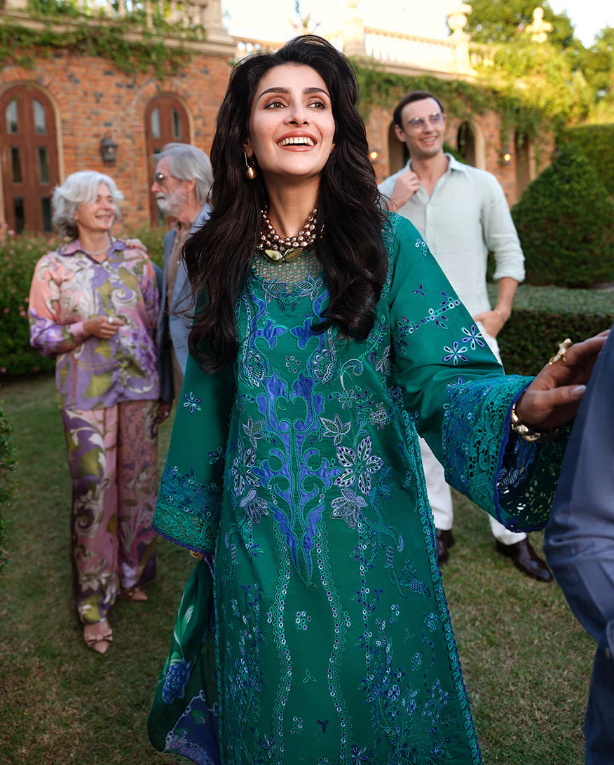 Amoi Luxury Lawn - Image 4
