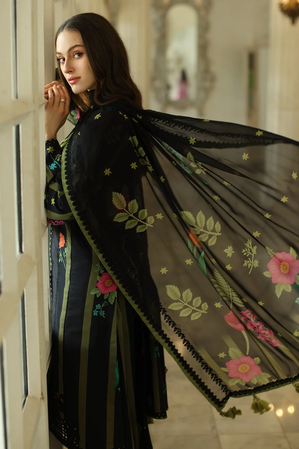 Aniq Lawn Collection - Image 4