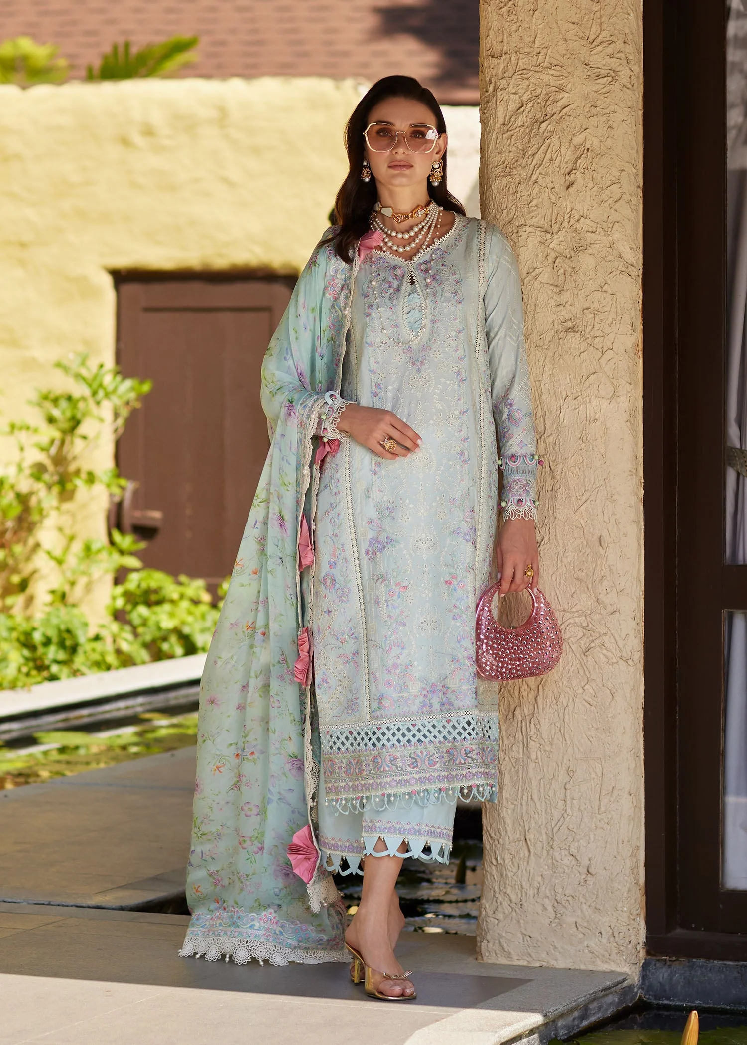 ariya luxury lawn
