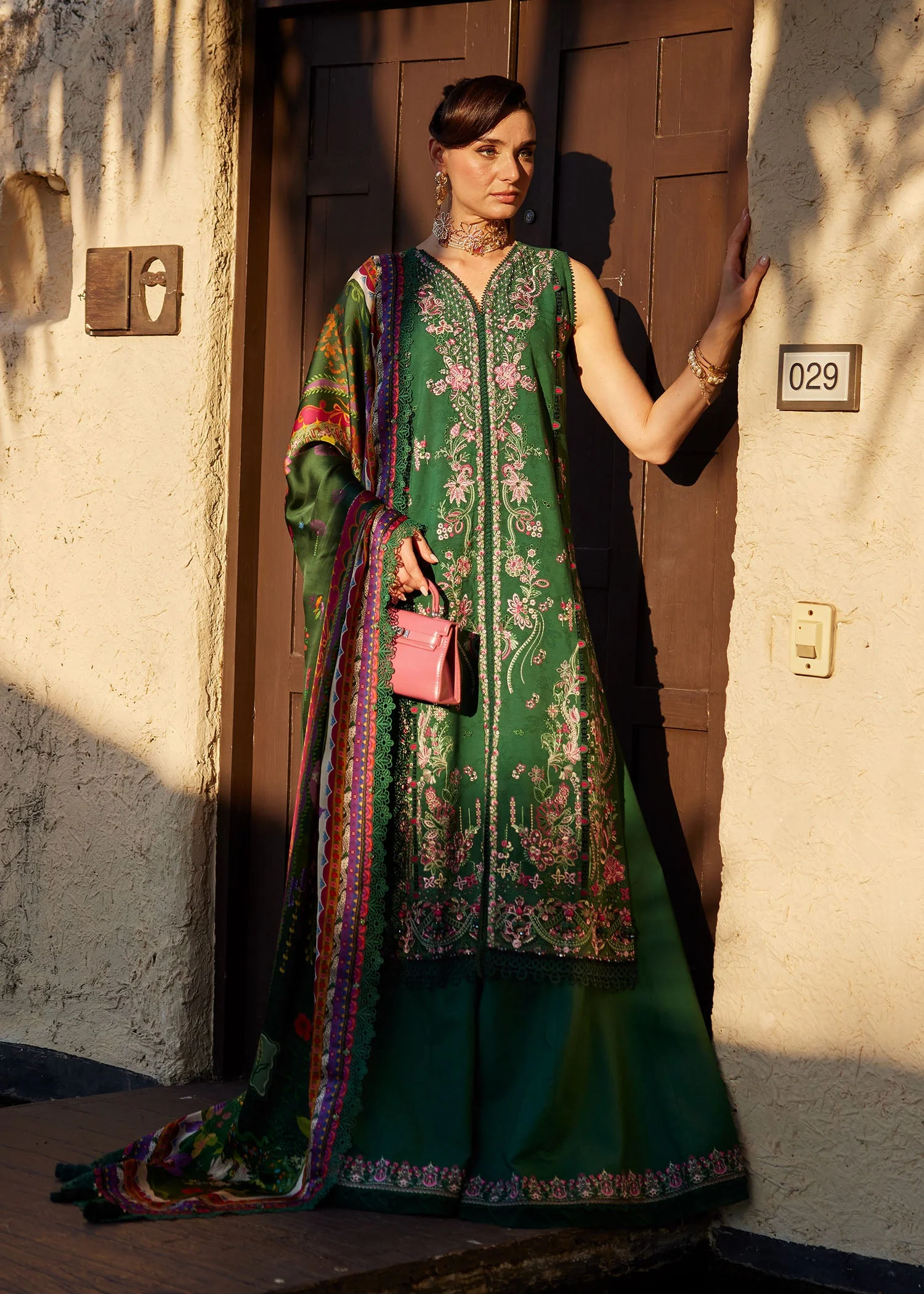 ariya luxury lawn - Image 4