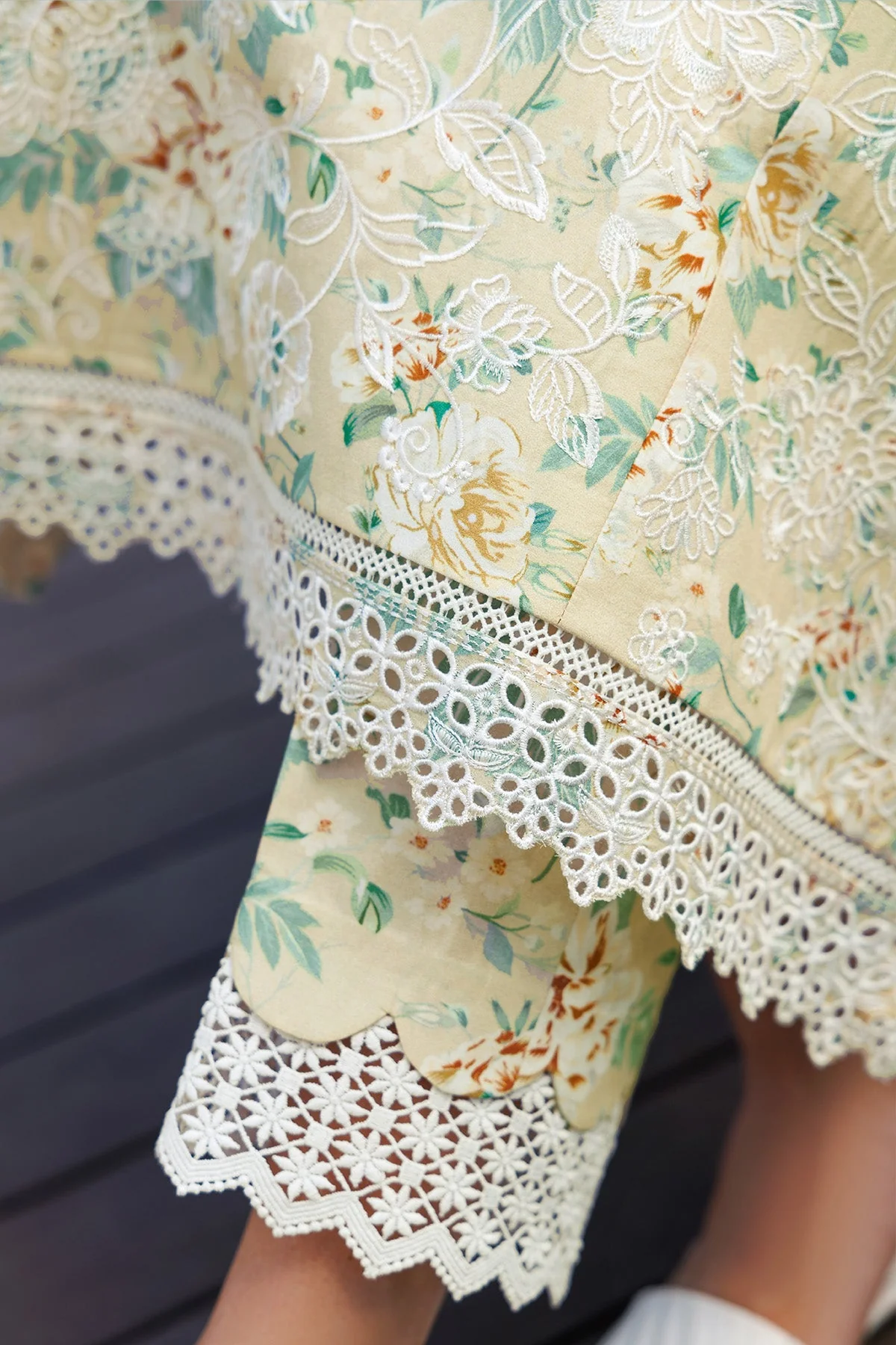 Aurea Summer Lawn - Image 5