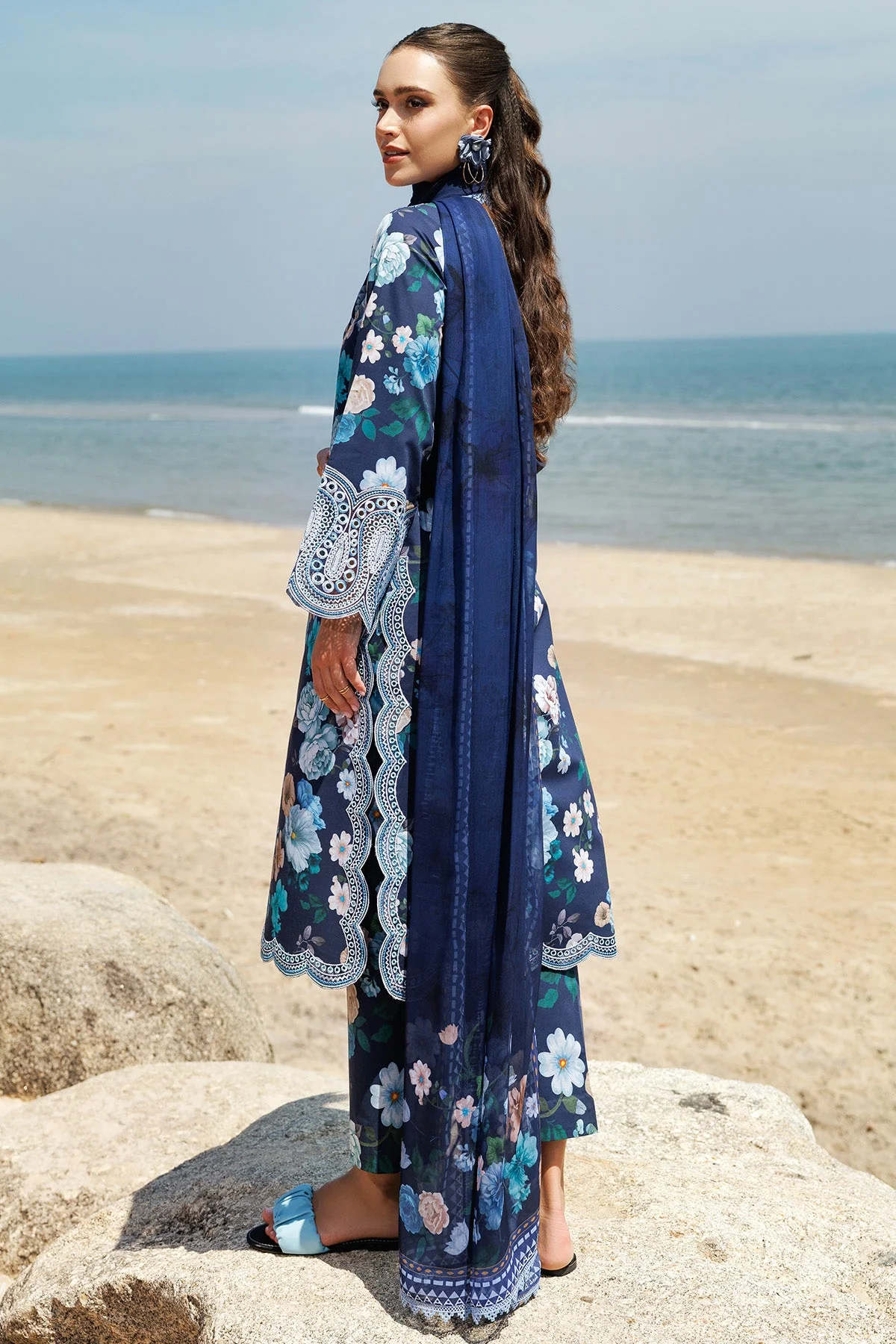 Aurea Summer Lawn - Image 2