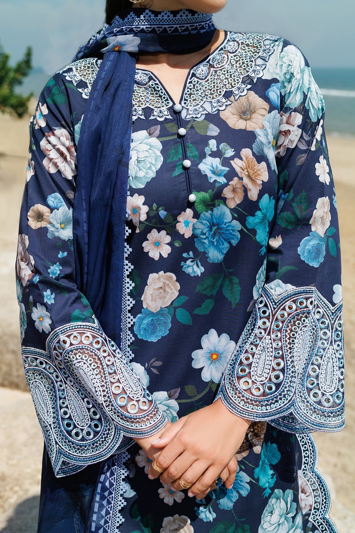Aurea Summer Lawn - Image 6