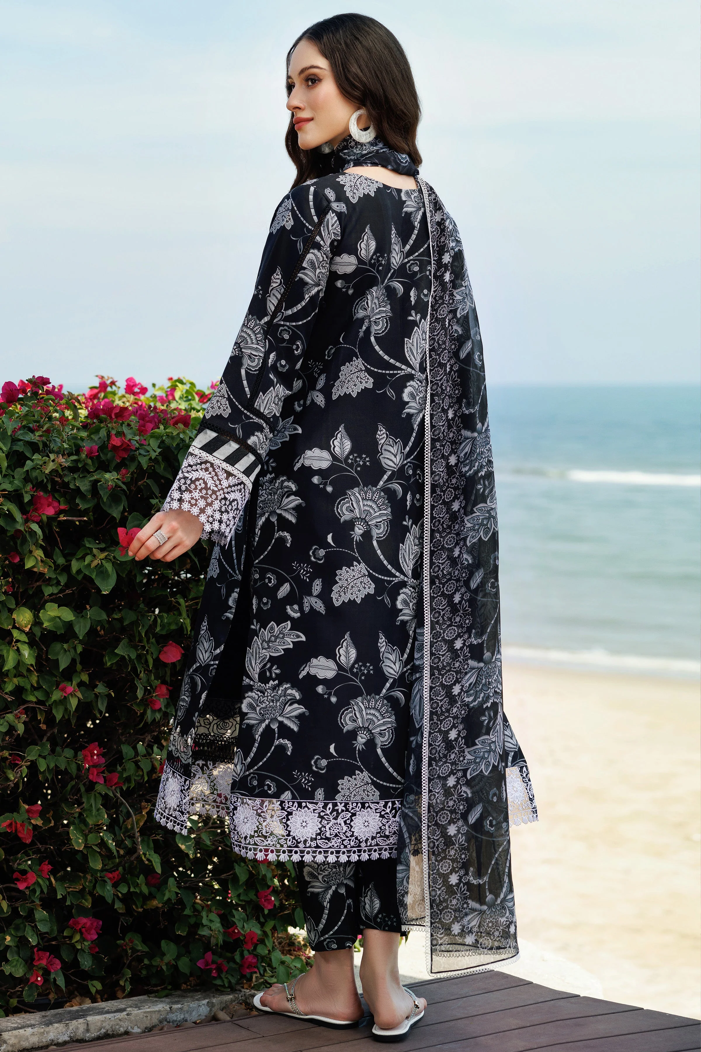 Aurea Summer Lawn - Image 2