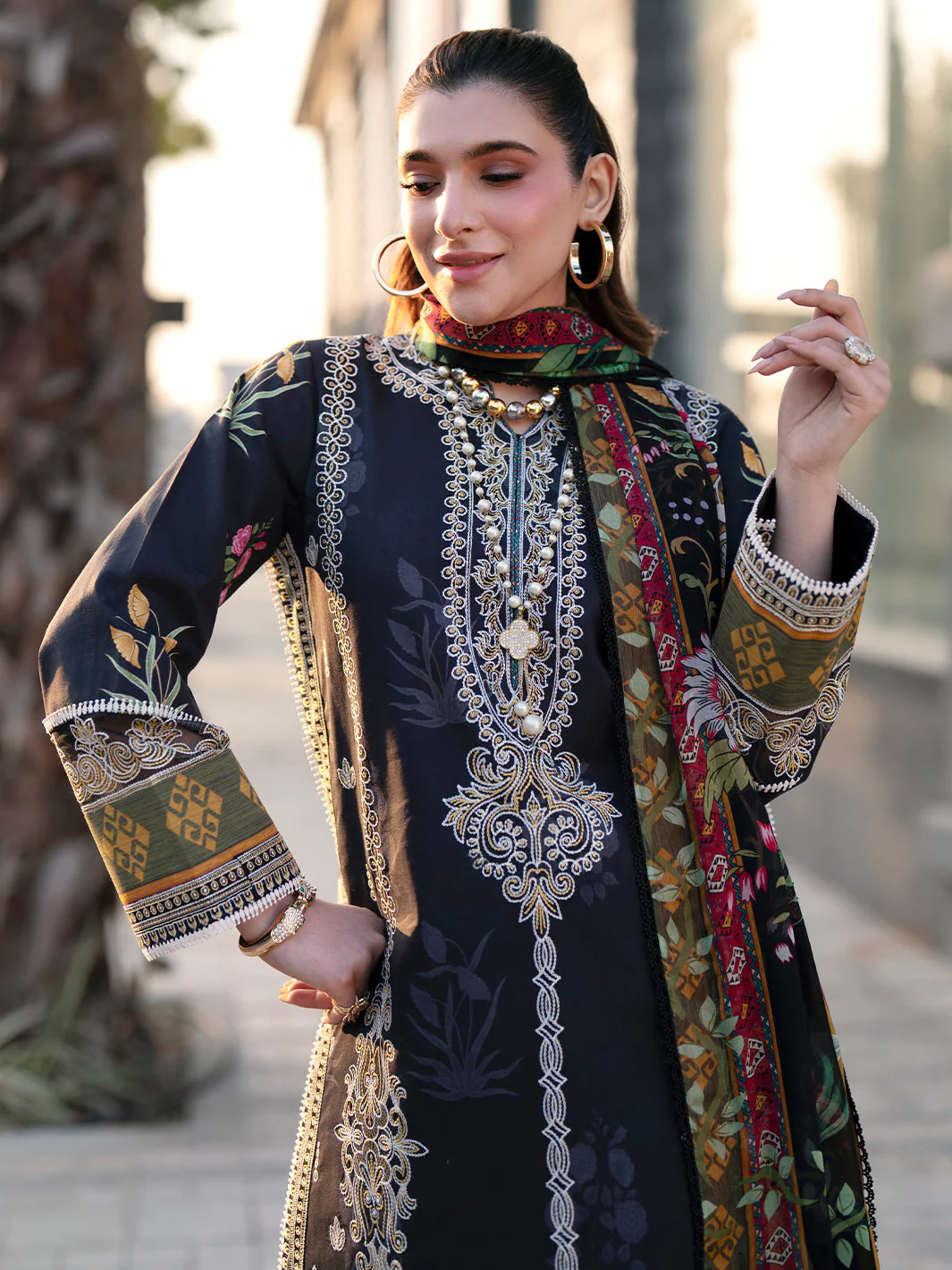 Broadway Luxury 3 PC Lawn - Image 6