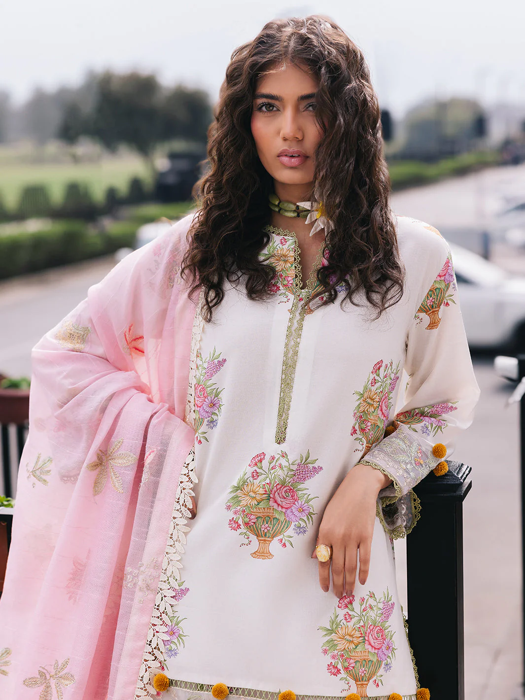 Broadway Luxury Lawn - Image 6
