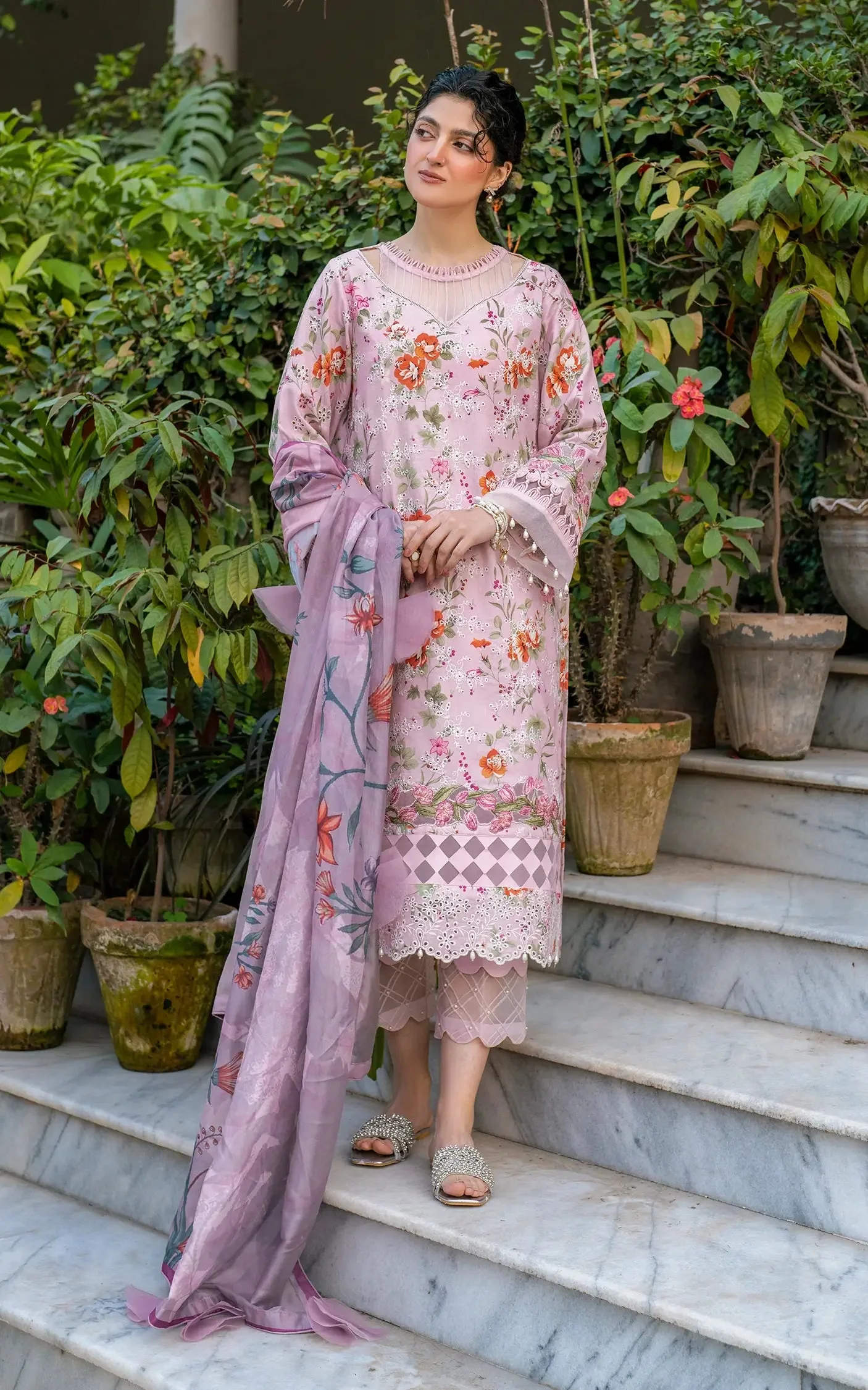 Chikankari digital printed lawn - Image 4