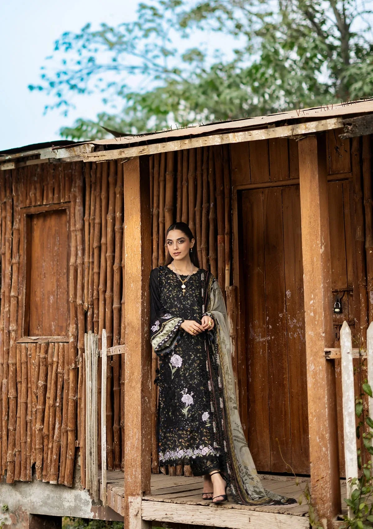 CHIKANKARI PRINTS WITH CHIFFON DUPATTA - Image 9