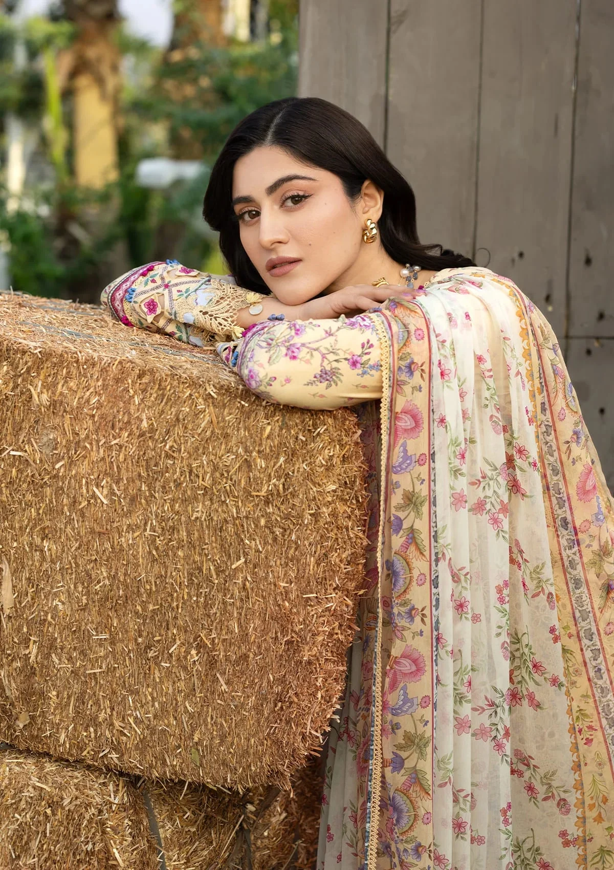 CHIKANKARI PRINTS WITH CHIFFON DUPATTA - Image 5