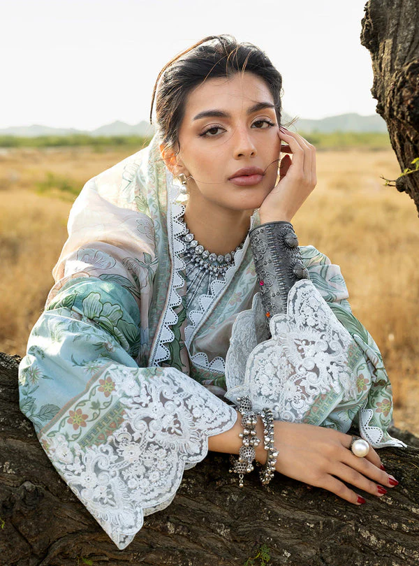Spring Summer Collections - Image 9