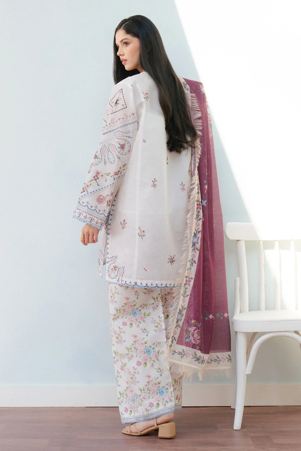 Coco Lawn - Image 2
