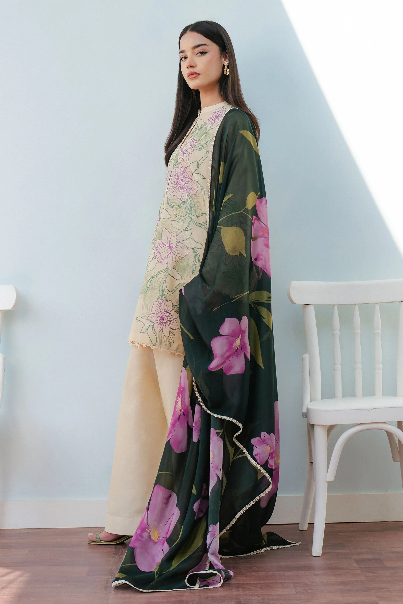 Coco Lawn - Image 4