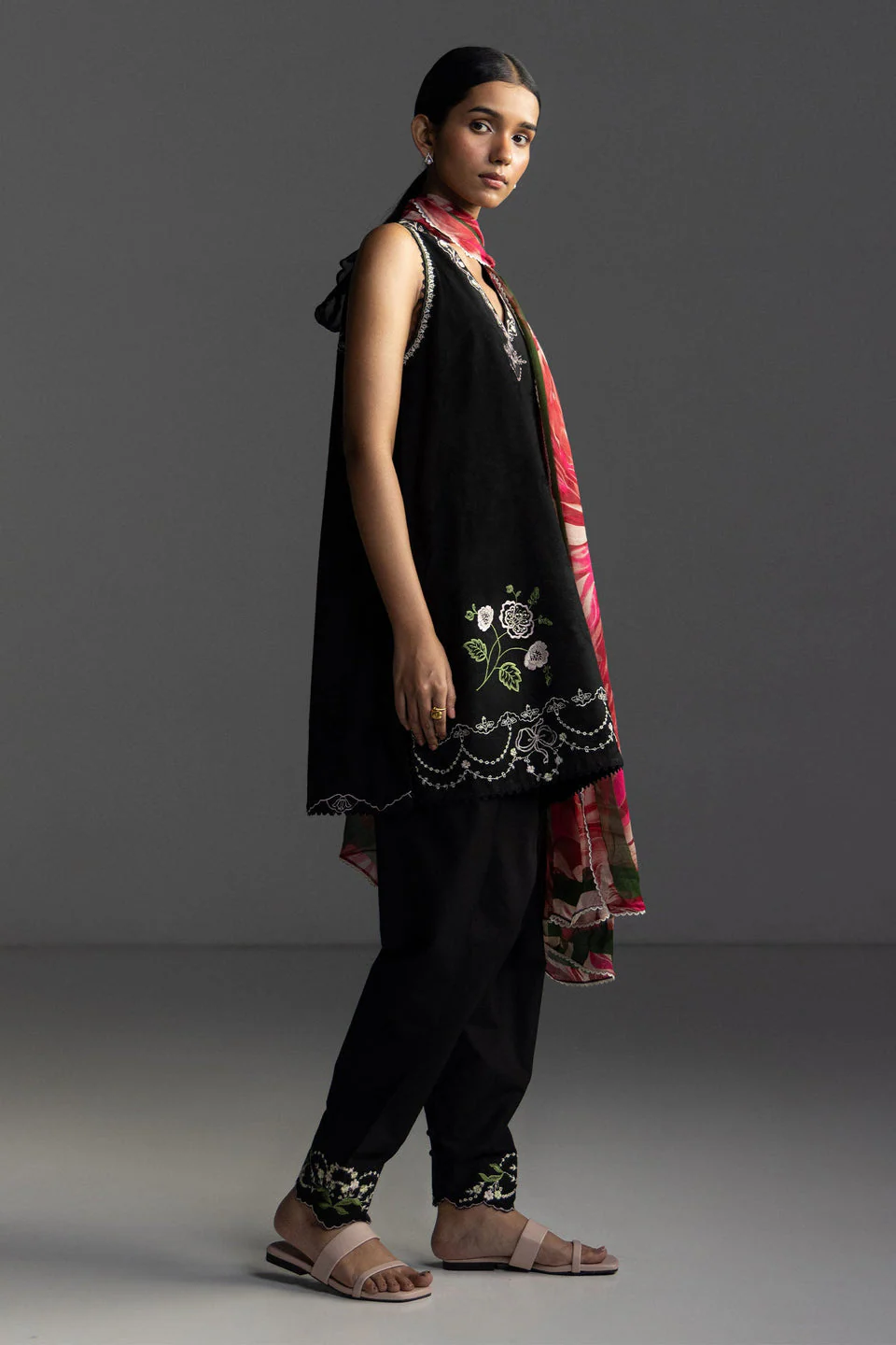 Coco Print Lawn - Image 2